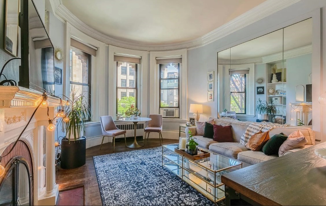 271 Dartmouth Street  UNIT 2M Boston Massachusetts United States, for Sale, residential, Darcy Bento, South Boston  Realtor Bento Real Estate Group, Bento Real Estate Group, Inc.