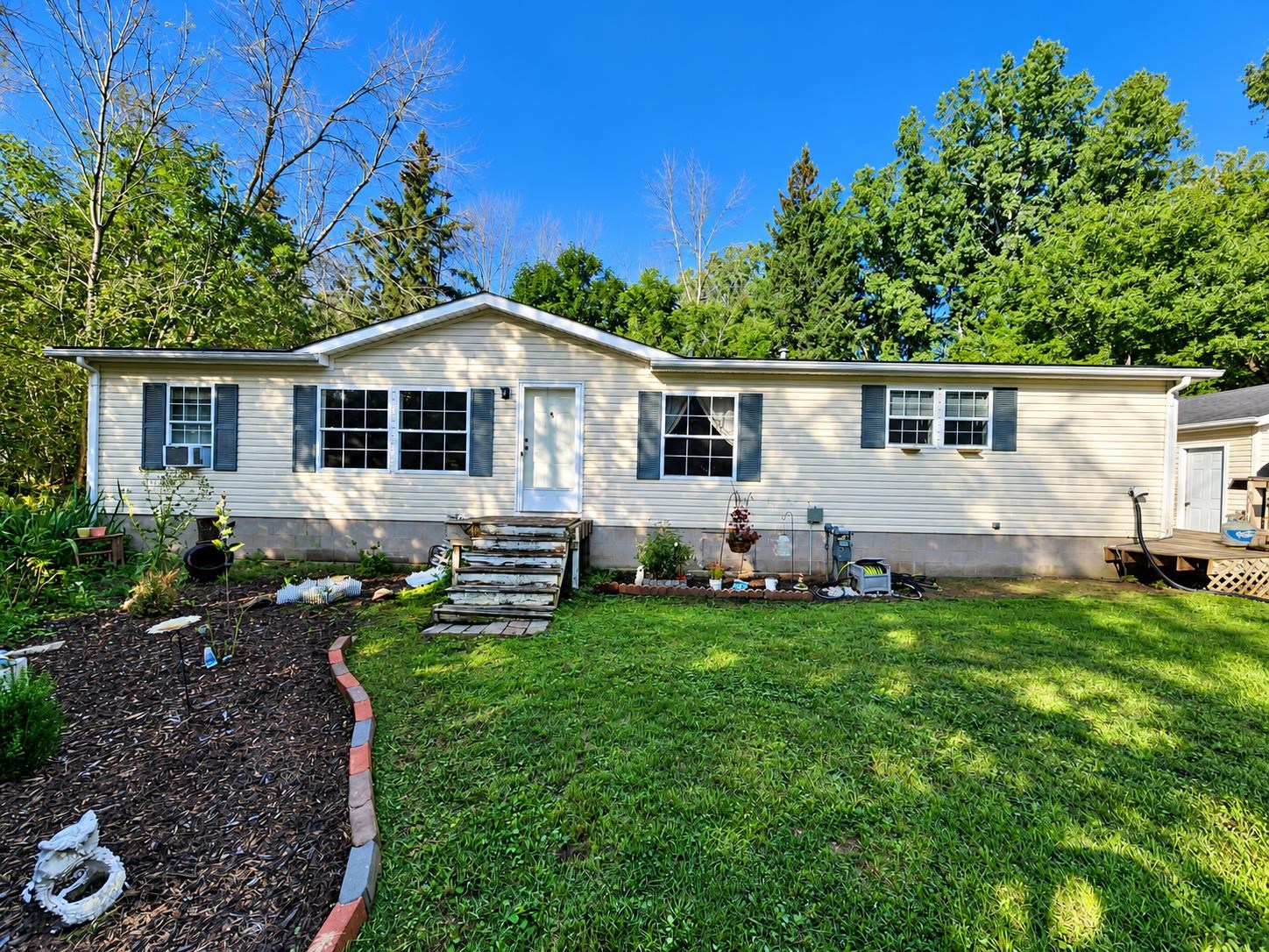 813 POSEY Court Green Bay Wisconsin United States, for Sale, residential,  , Fireside Realty LLC