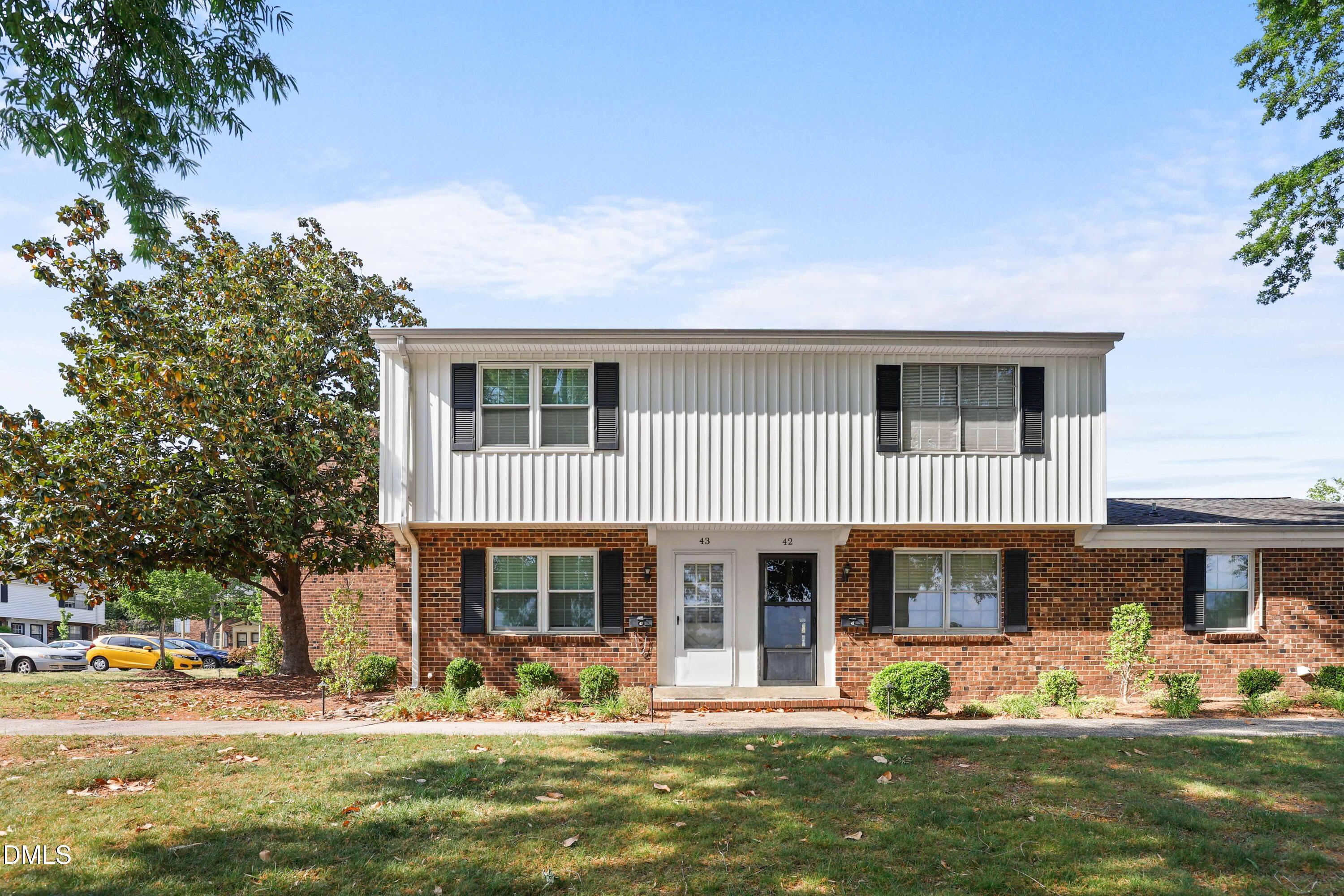 1002 Willow Drive APT Apt 43 Chapel Hill North Carolina United States, for Sale, residential,  , Realty World - Carolina Properties