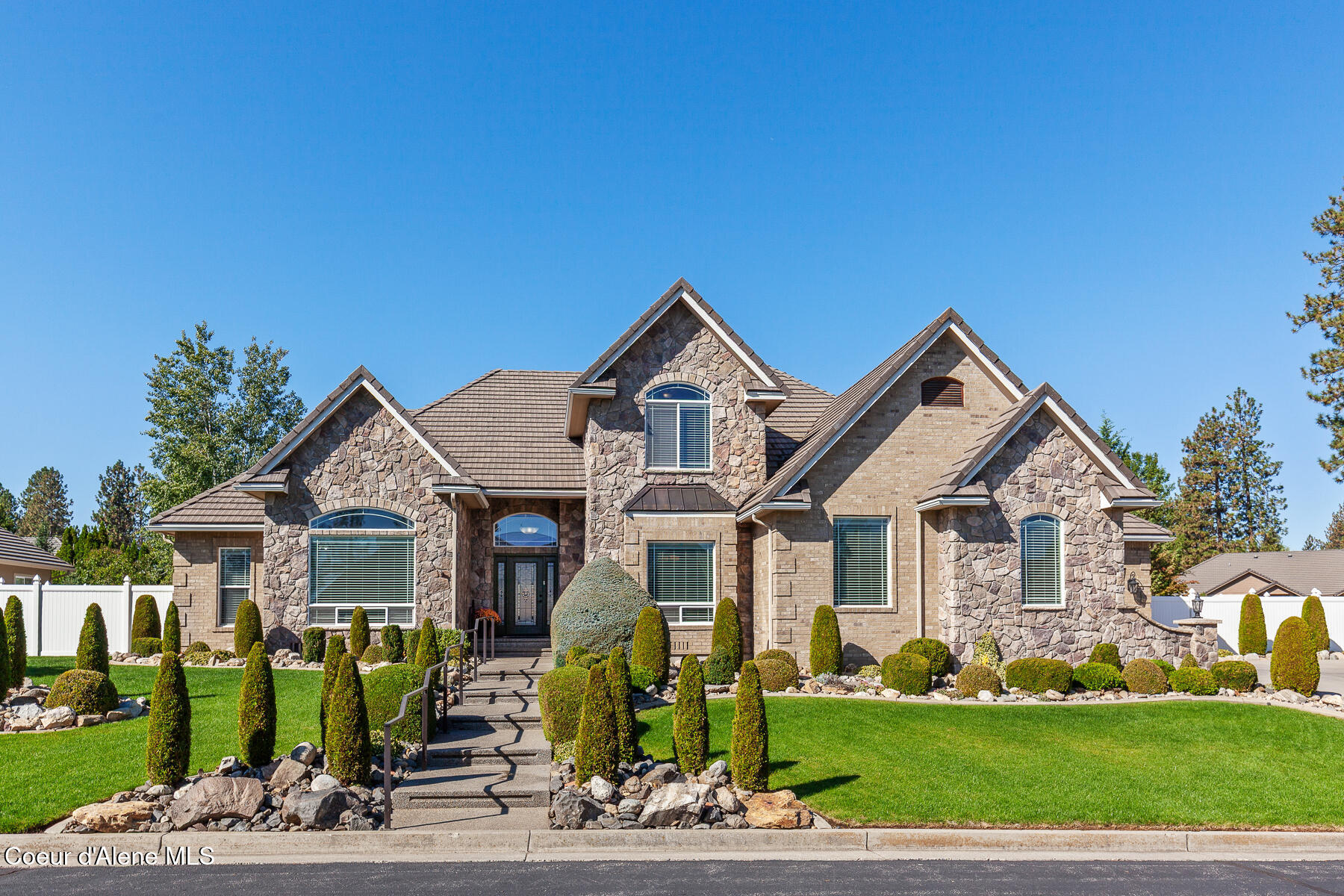 755 N COLES LOOP Post Falls Idaho United States, for Sale, residential, Jenna Wynand, Realty ONE Group Eclipse