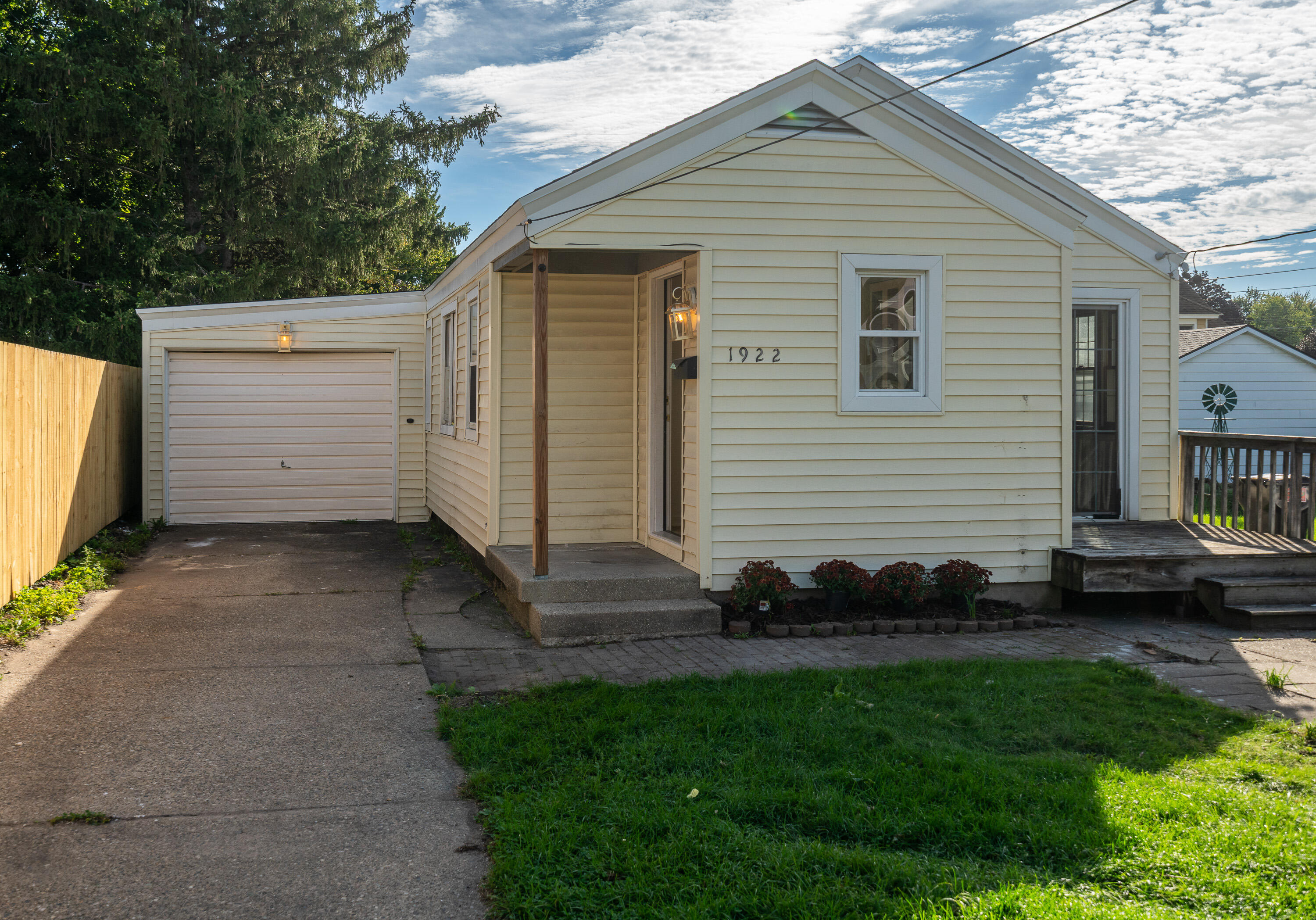 1922 Delwood Avenue Wyoming Michigan United States, for Sale, residential,  , RW Daniels Realty