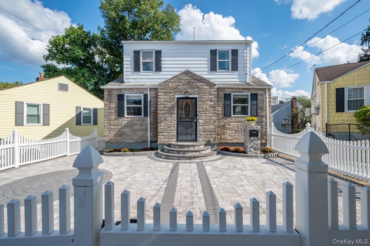 2566 Flint Avenue Bronx New York United States, for Sale, residential, Anthony Omoruan, Keller Williams Realty, NYC Grp