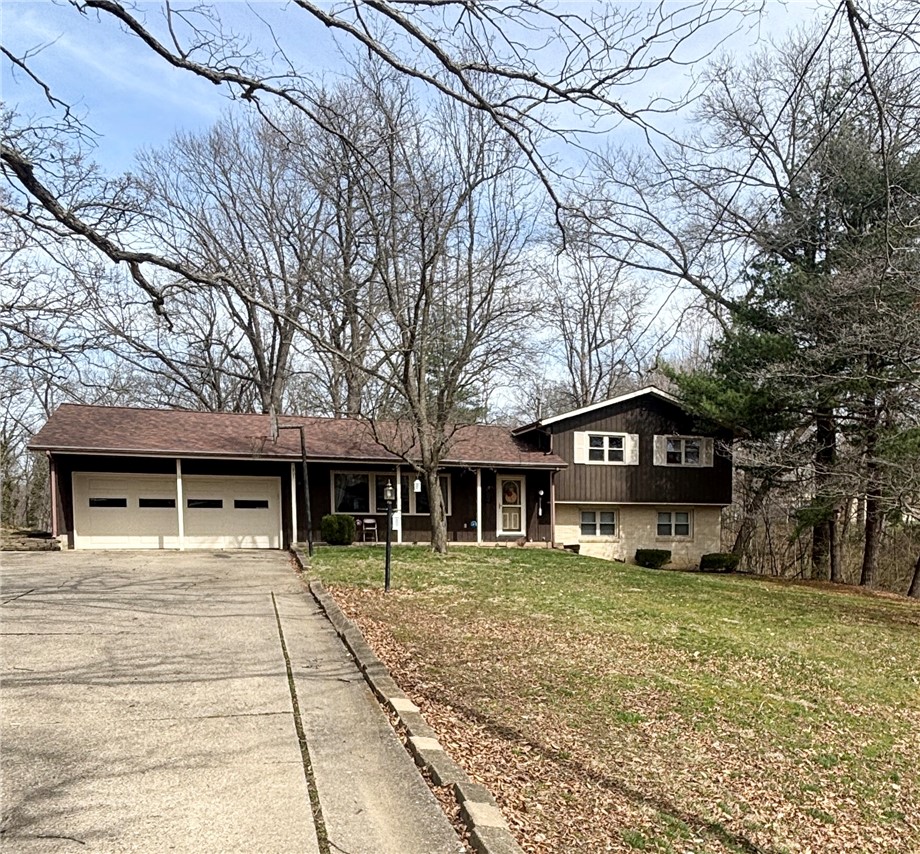 805 Hickory Drive Newton Illinois United States, for Sale, residential,  , Personal Service Realty