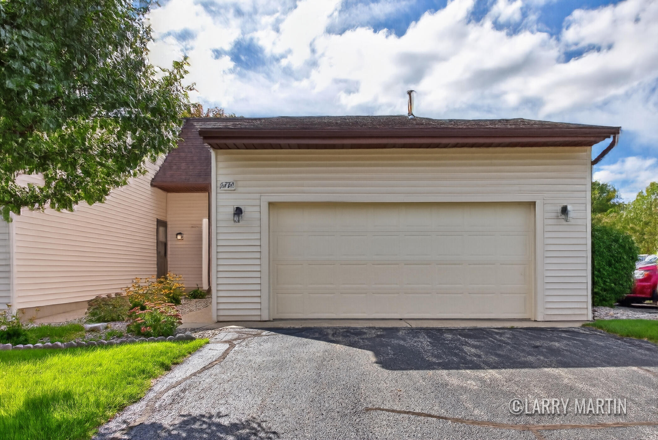 2752 Stonebluff Drive APT 99 Wyoming Michigan United States, for Sale, residential,  , RW Daniels Realty