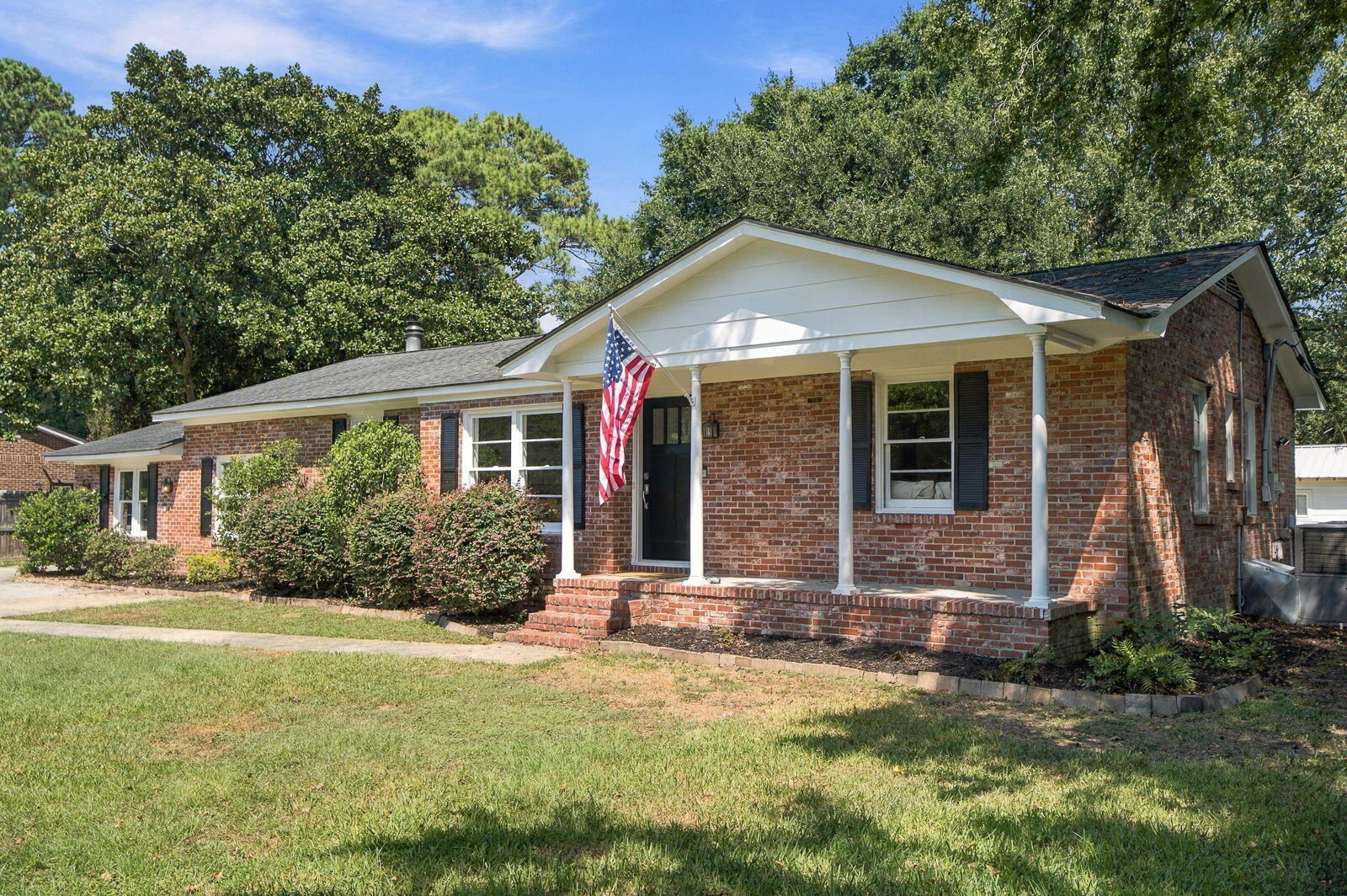1052 Harbor View Road Charleston South Carolina United States, for Sale, residential, Bobbie  Rose, Keller Williams Realty Charleston/West Ashley