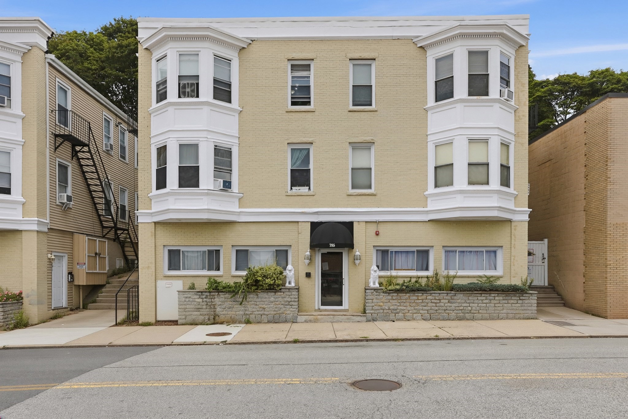 785 Main St  UNIT 5 Malden Massachusetts United States, for Rent, residential,  , The Edwards Realty Team - Barrett Sotheby's International Realty