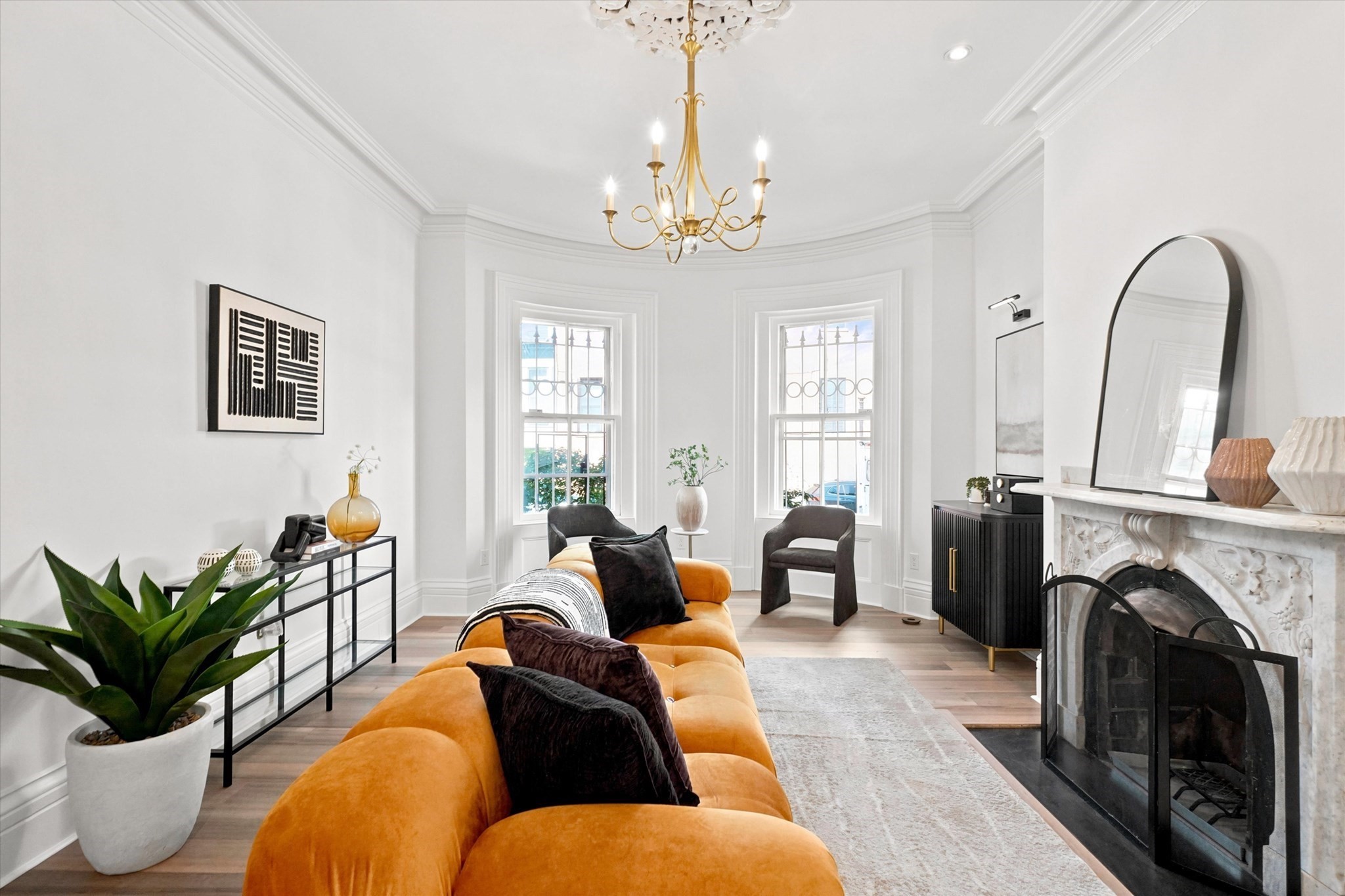 320 Shawmut Ave  UNIT 1 Boston Massachusetts United States, for Sale, residential, Darcy Bento, South Boston  Realtor Bento Real Estate Group, Bento Real Estate Group, Inc.