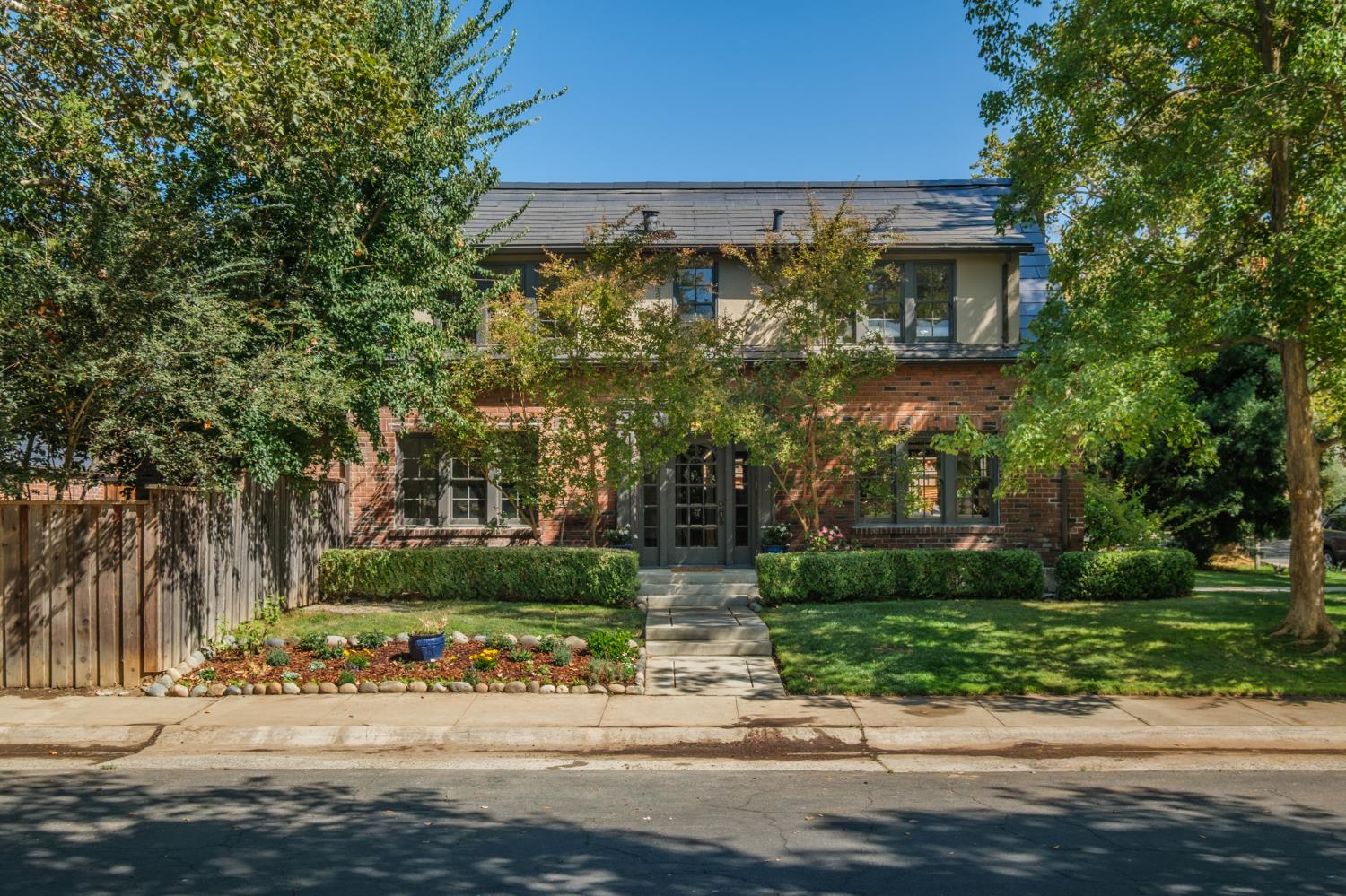 2701 3rd Avenue Sacramento California United States, for Sale, residential, , Royalty Property Management & Realty