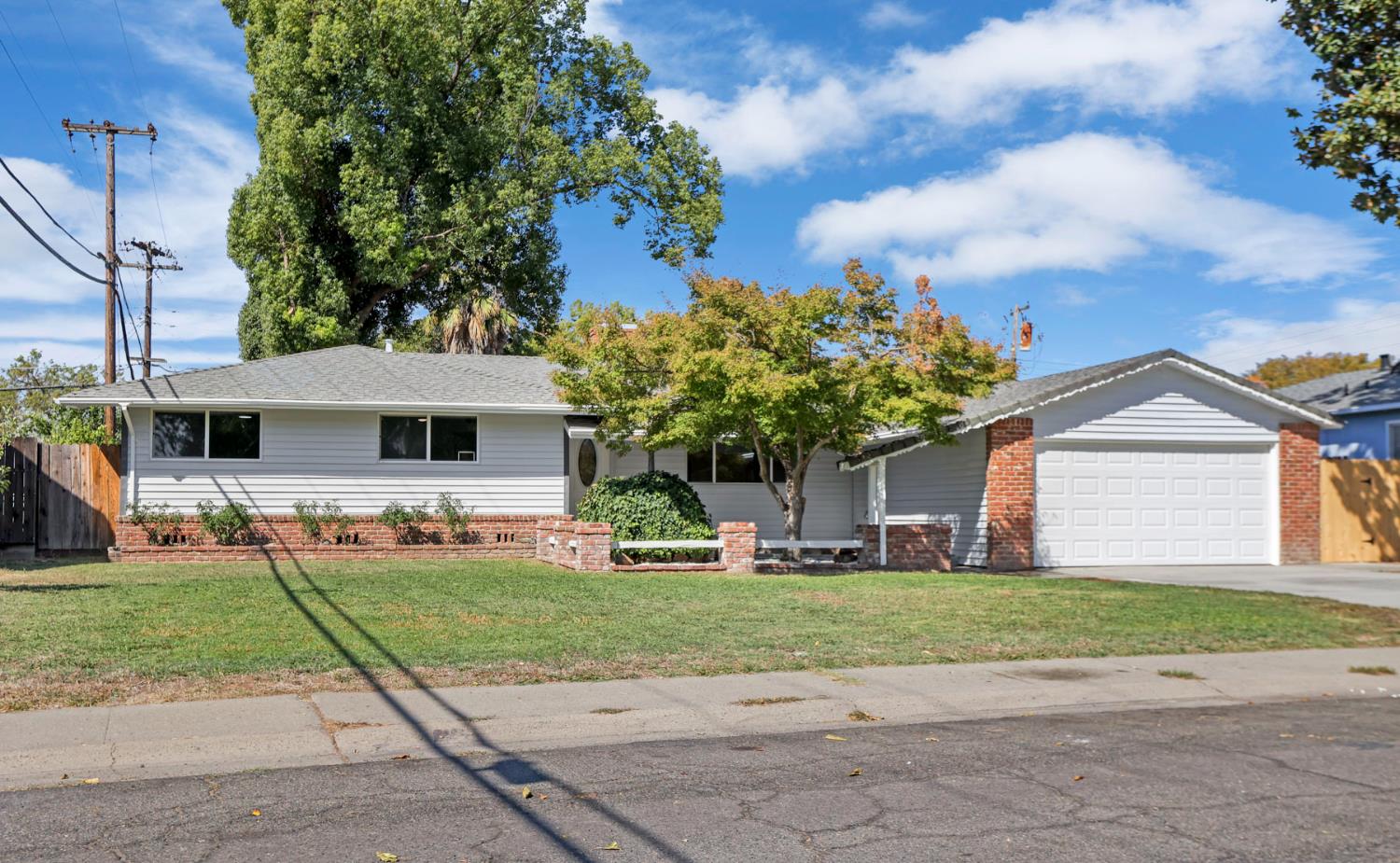 4613 B Parkway Sacramento California United States, for Sale, residential, , Royalty Property Management & Realty