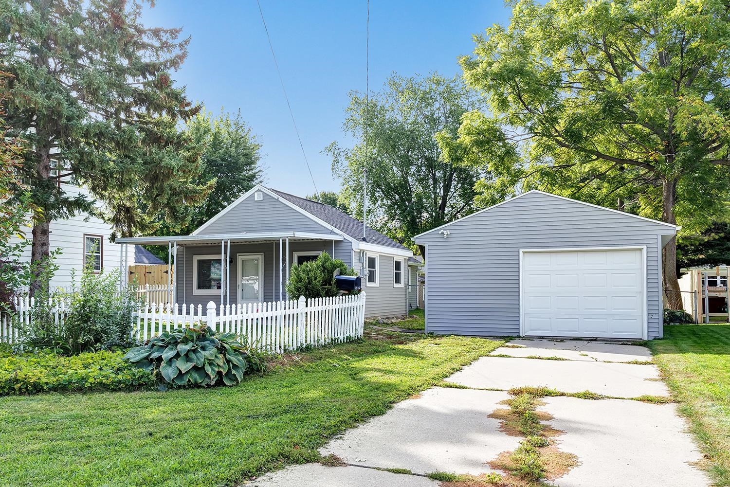 1960 OAKDALE Avenue Green Bay Wisconsin United States, for Sale, residential,  , Fireside Realty LLC