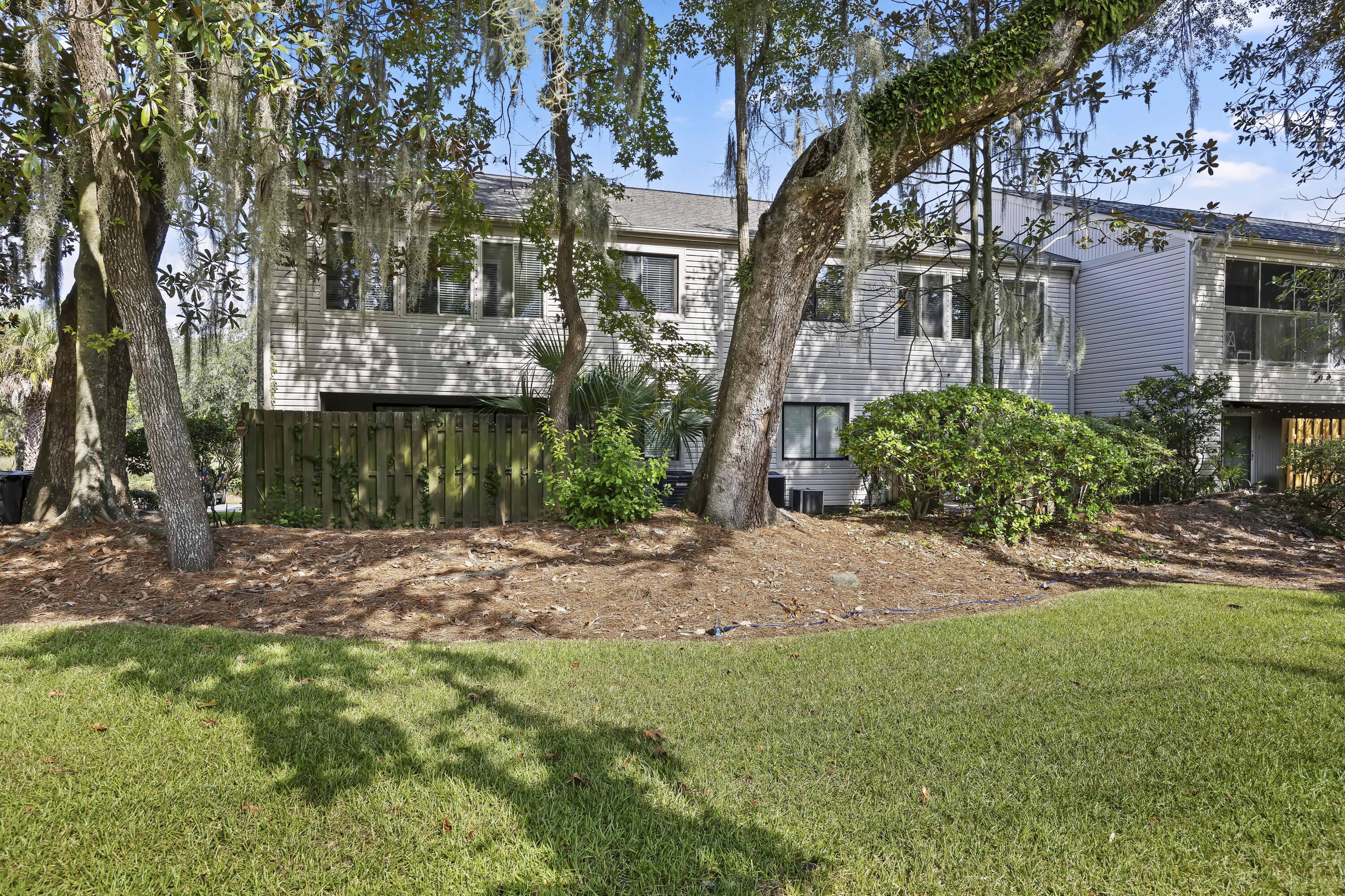91 Ashley Hall Plantation Road APT Apt 7 Charleston South Carolina United States, for Sale, residential, Bobbie  Rose, Keller Williams Realty Charleston/West Ashley