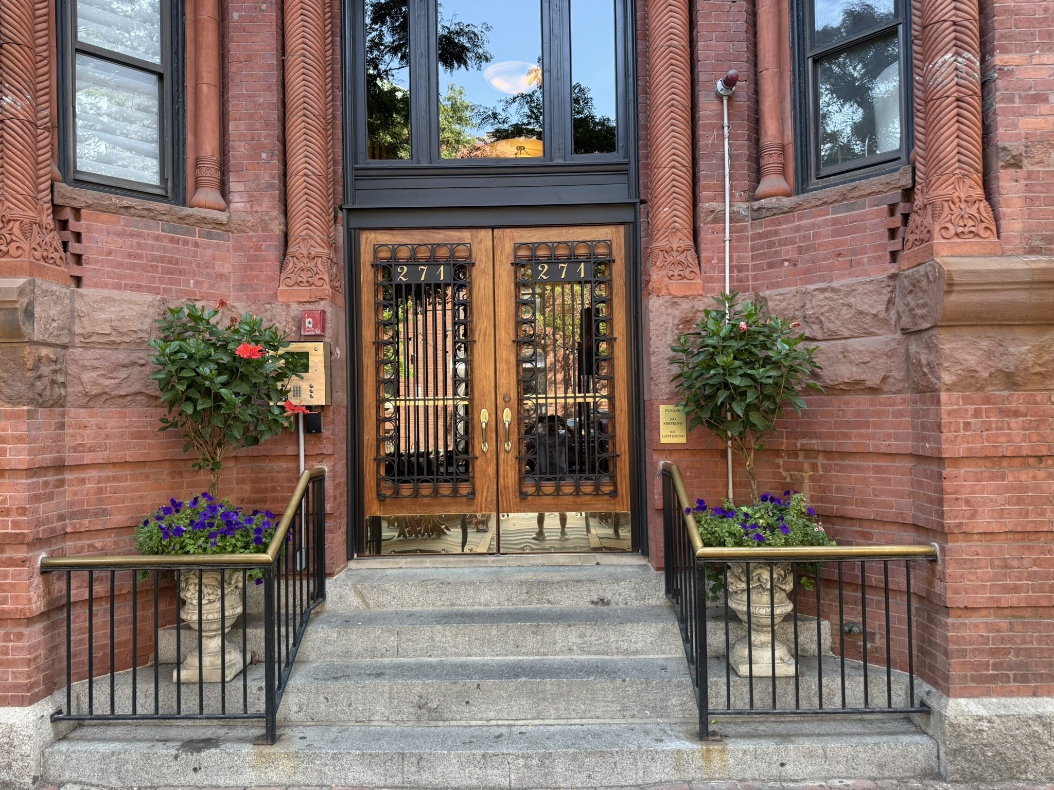 271 Dartmouth Street  UNIT 2F Boston Massachusetts United States, for Sale, residential, Darcy Bento, South Boston  Realtor Bento Real Estate Group, Bento Real Estate Group, Inc.
