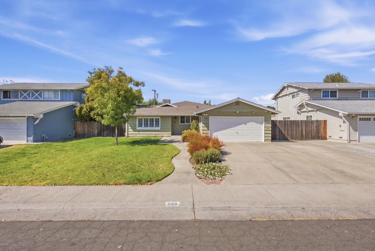 5109 Diablo Drive Sacramento California United States, for Sale, residential, , Royalty Property Management & Realty