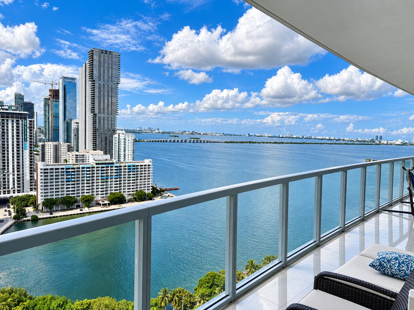 1900 N Bayshore Drive APT 2604 Miami Florida United States, for Sale, residential, Sophia Roy, Incom New Demo Office