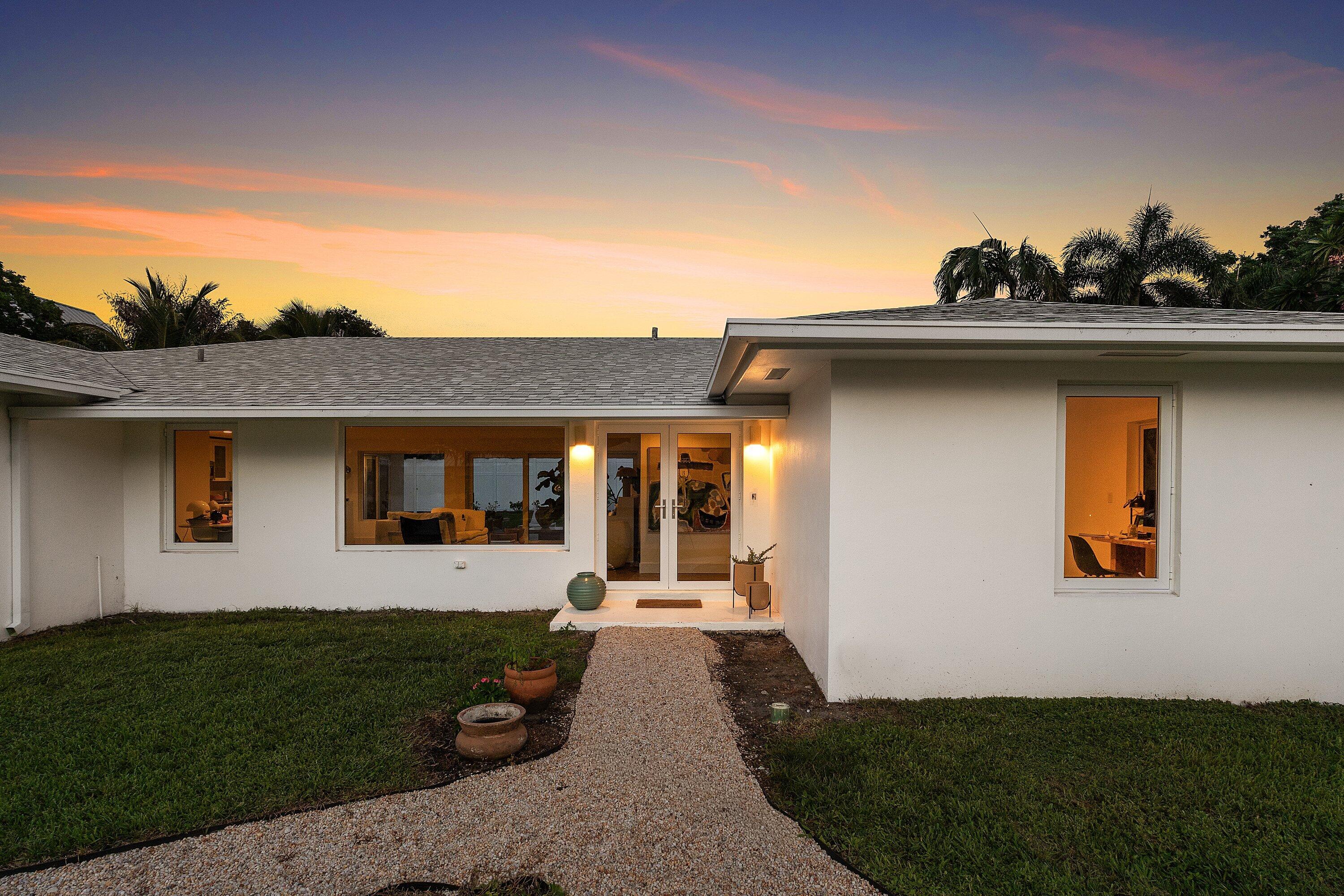 1009 NW 1ST Avenue Delray Beach Florida United States, for Rent, residential, Arlene   Toolsie  , Re/Max Direct