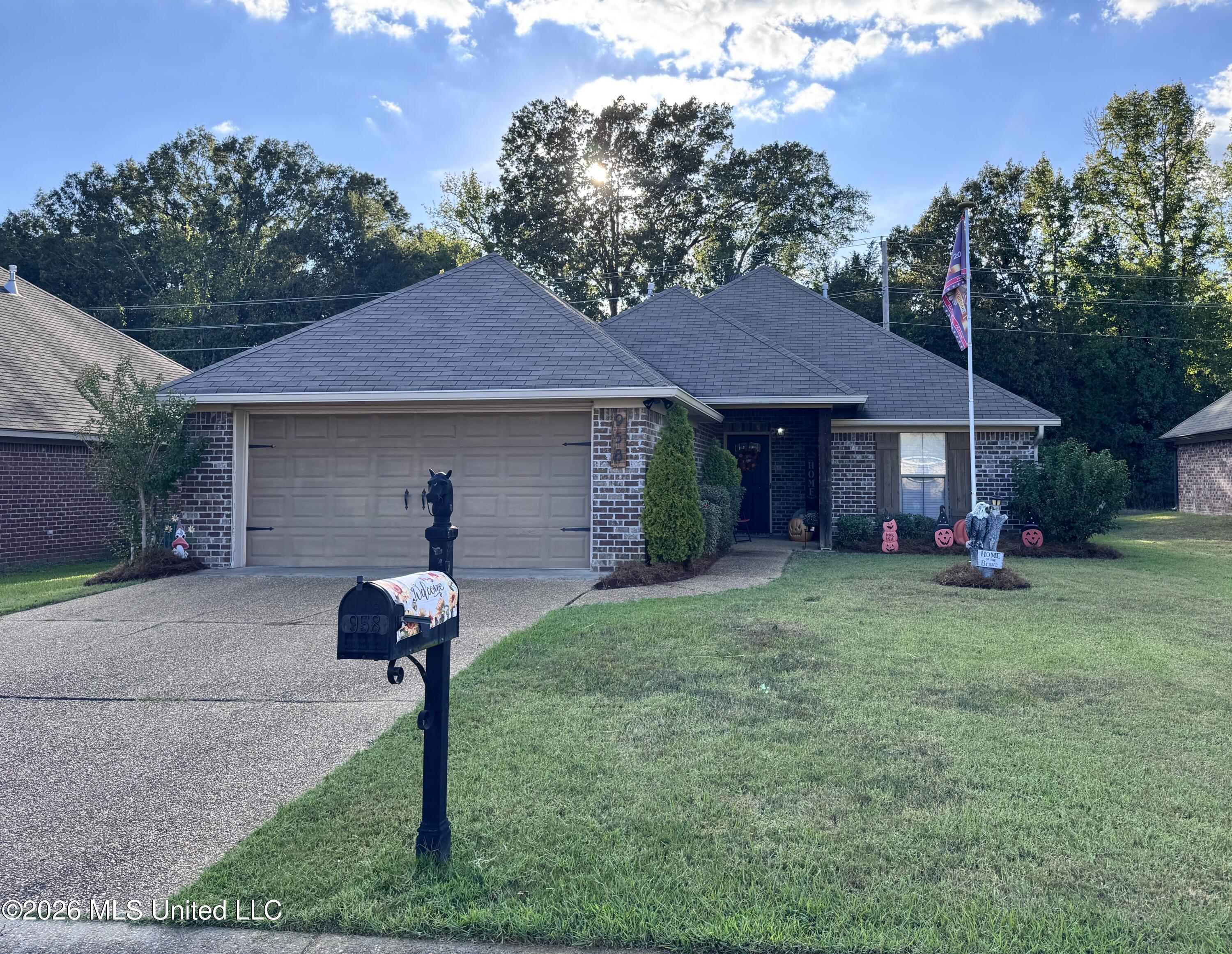 958 Clubhouse Drive Pearl Mississippi United States, for Sale, residential, Jessica McLaurin, Rezults Realty, LLC