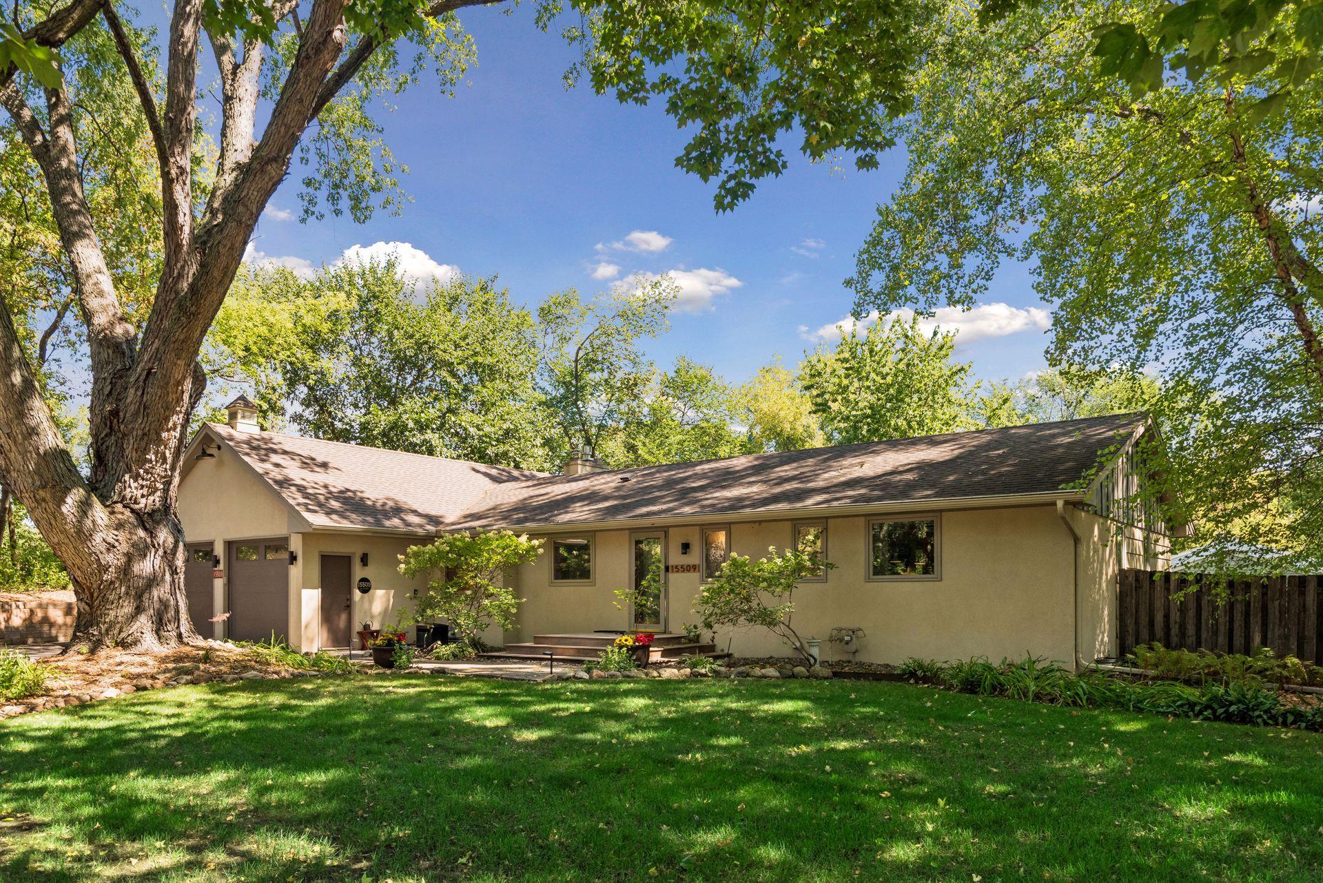 15509 Holdridge Road Wayzata Minnesota United States, for Sale, residential, Kathy Sawicki, Coldwell Banker Realty