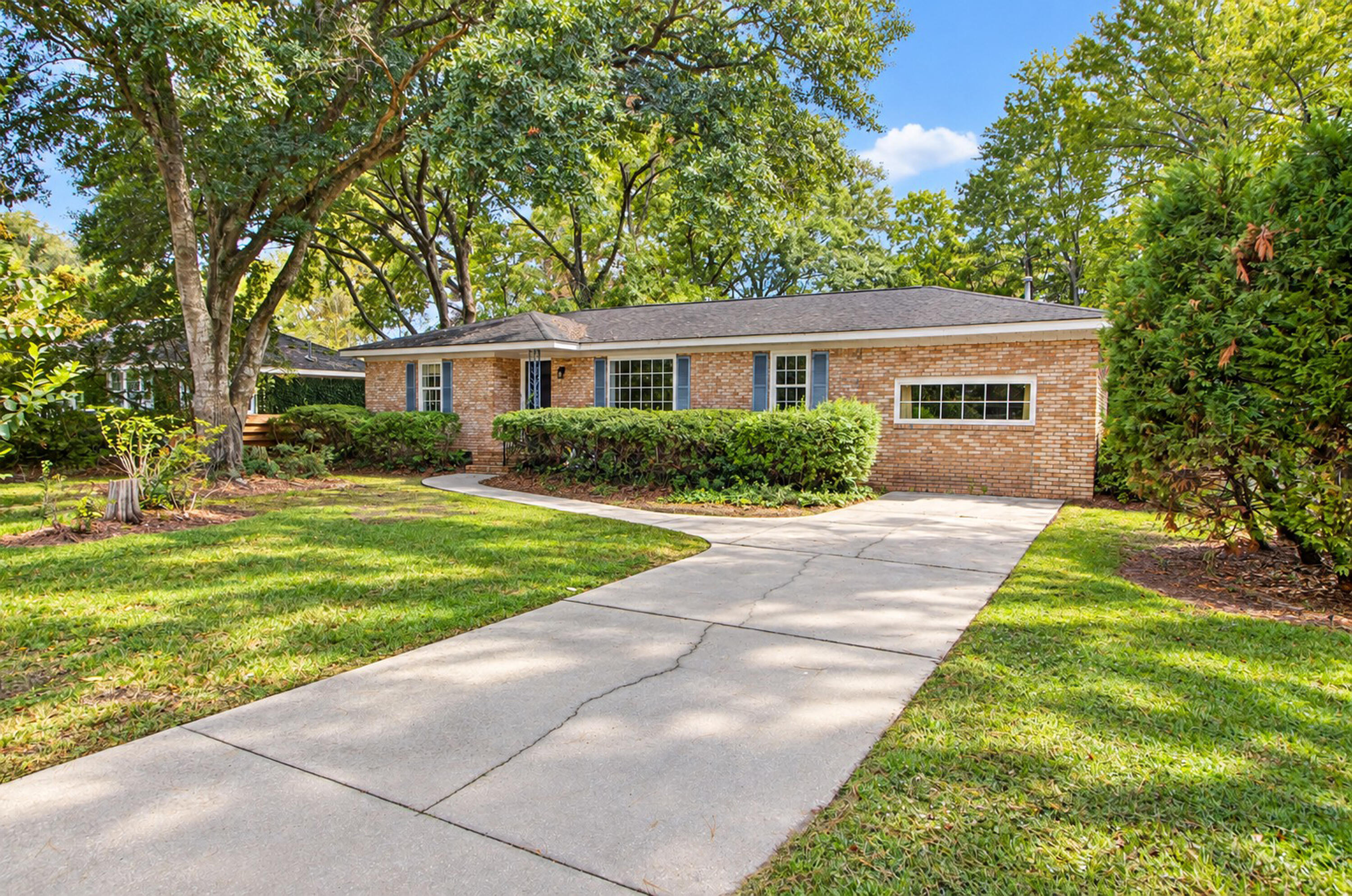 531 Carpenter Street Charleston South Carolina United States, for Sale, residential, Bobbie  Rose, Keller Williams Realty Charleston/West Ashley