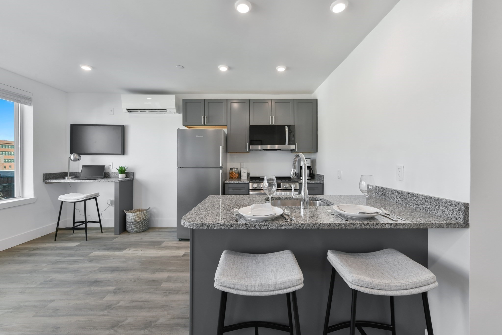 585 Essex St  UNIT 101 Lynn Massachusetts United States, for Rent, residential,  , CITIPOINT REALTY SERVICES, LLC