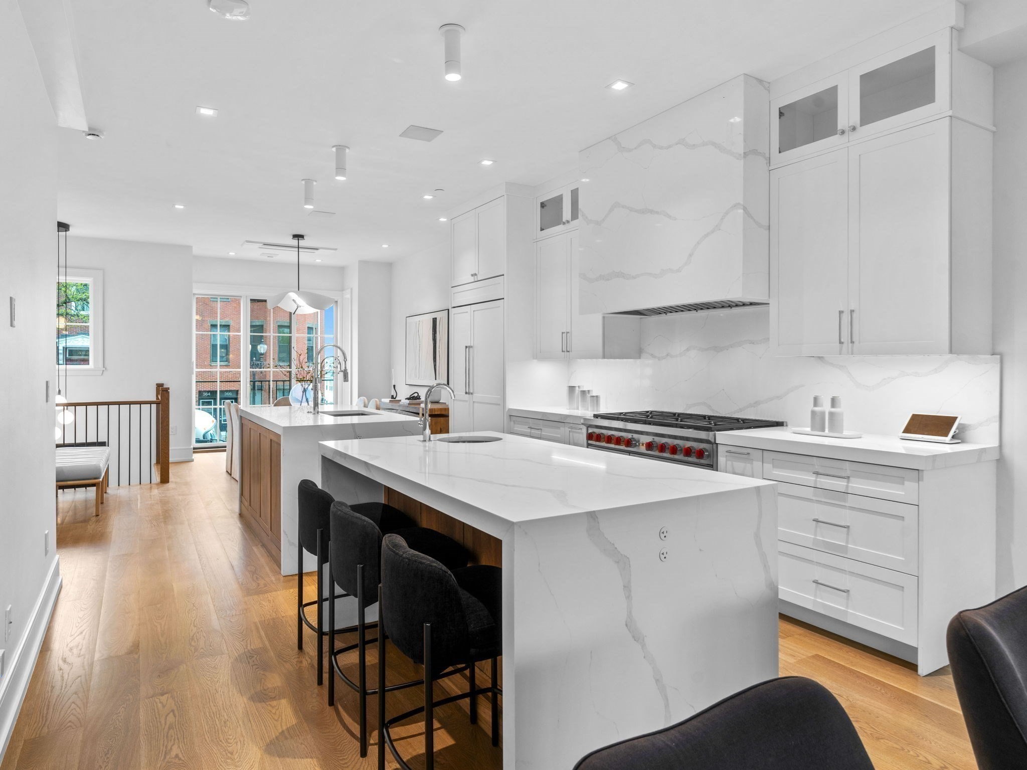 555 E Broadway  UNIT 555 Boston Massachusetts United States, for Sale, residential, Darcy Bento, South Boston  Realtor Bento Real Estate Group, Bento Real Estate Group, Inc.