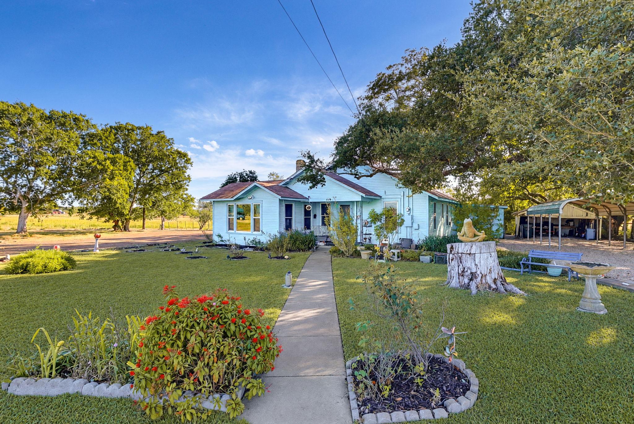 616 Lay RD Lockhart Texas United States, for Sale, residential, , Link Realty, LLC
