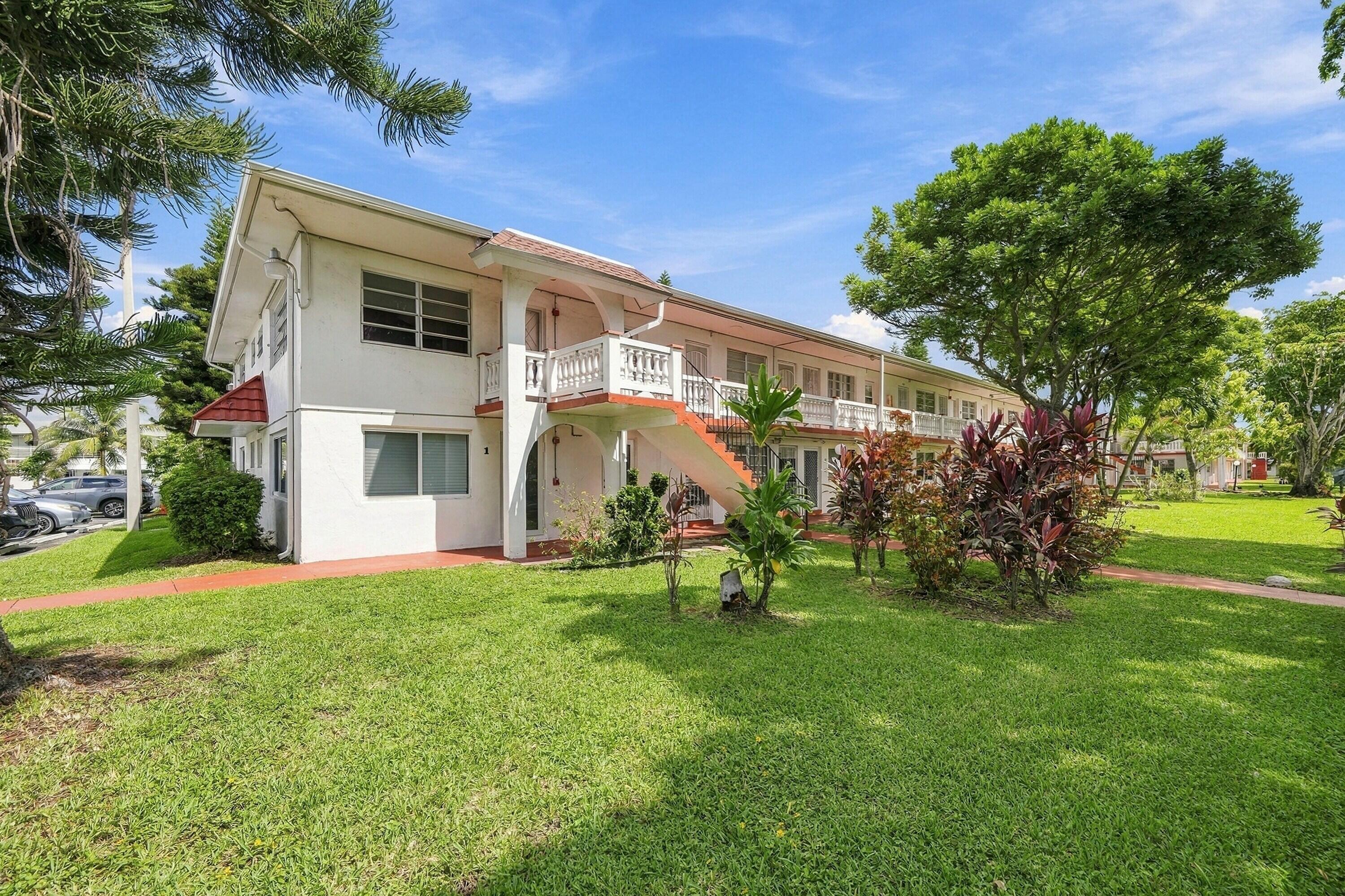 175 NE 203rd Terrace APT 24 Miami Florida United States, for Sale, residential, Henry Smith, Incom Sample Office