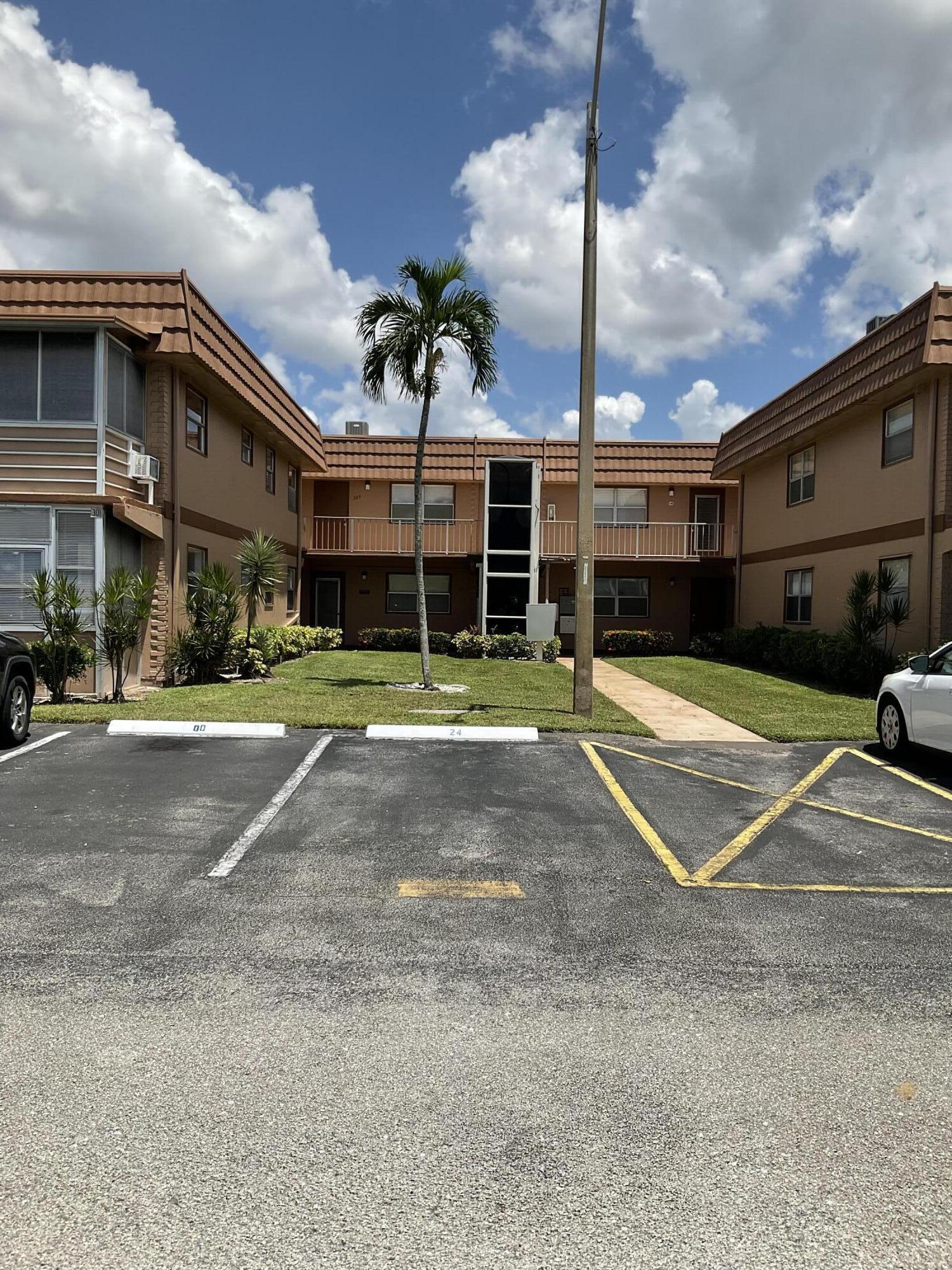 300 BRITTANY G Delray Beach Florida United States, for Sale, residential, Arlene   Toolsie  , Re/Max Direct