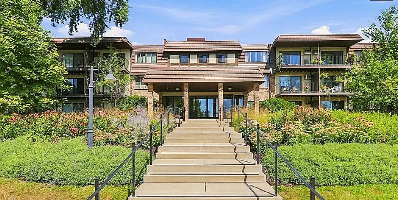 205 Barry Avenue APT 207 Wayzata Minnesota United States, for Sale, residential, Kathy Sawicki, Coldwell Banker Realty