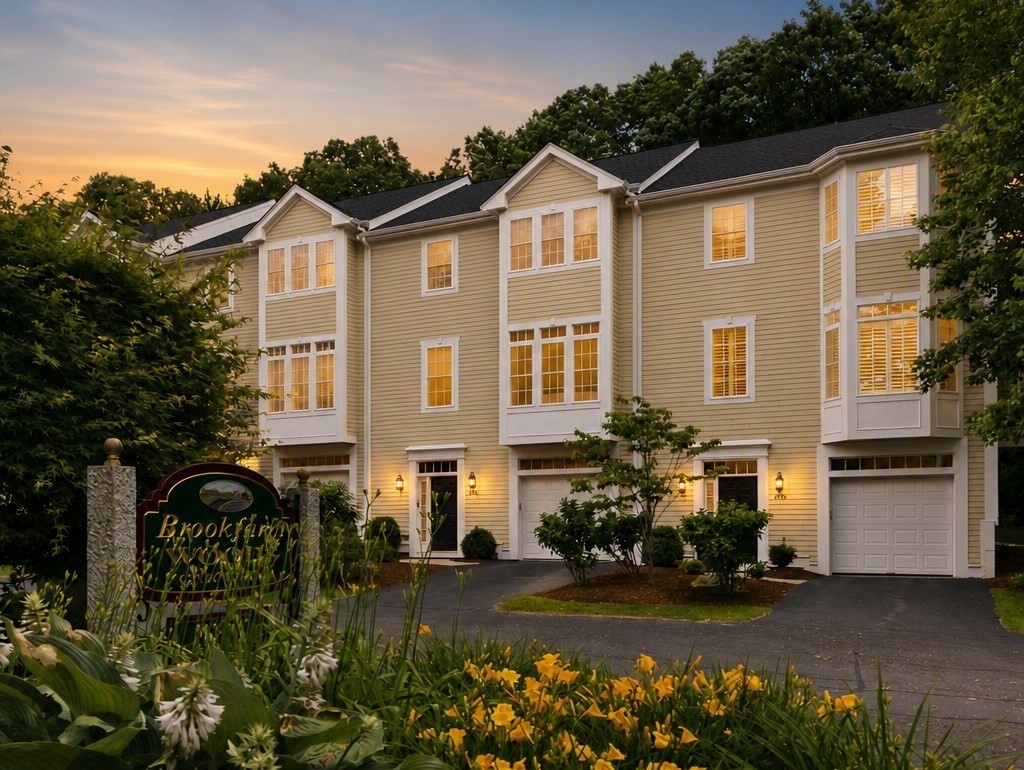 923 Lagrange St  UNIT 923 Boston Massachusetts United States, for Sale, residential,  , The Edwards Realty Team - Barrett Sotheby's International Realty