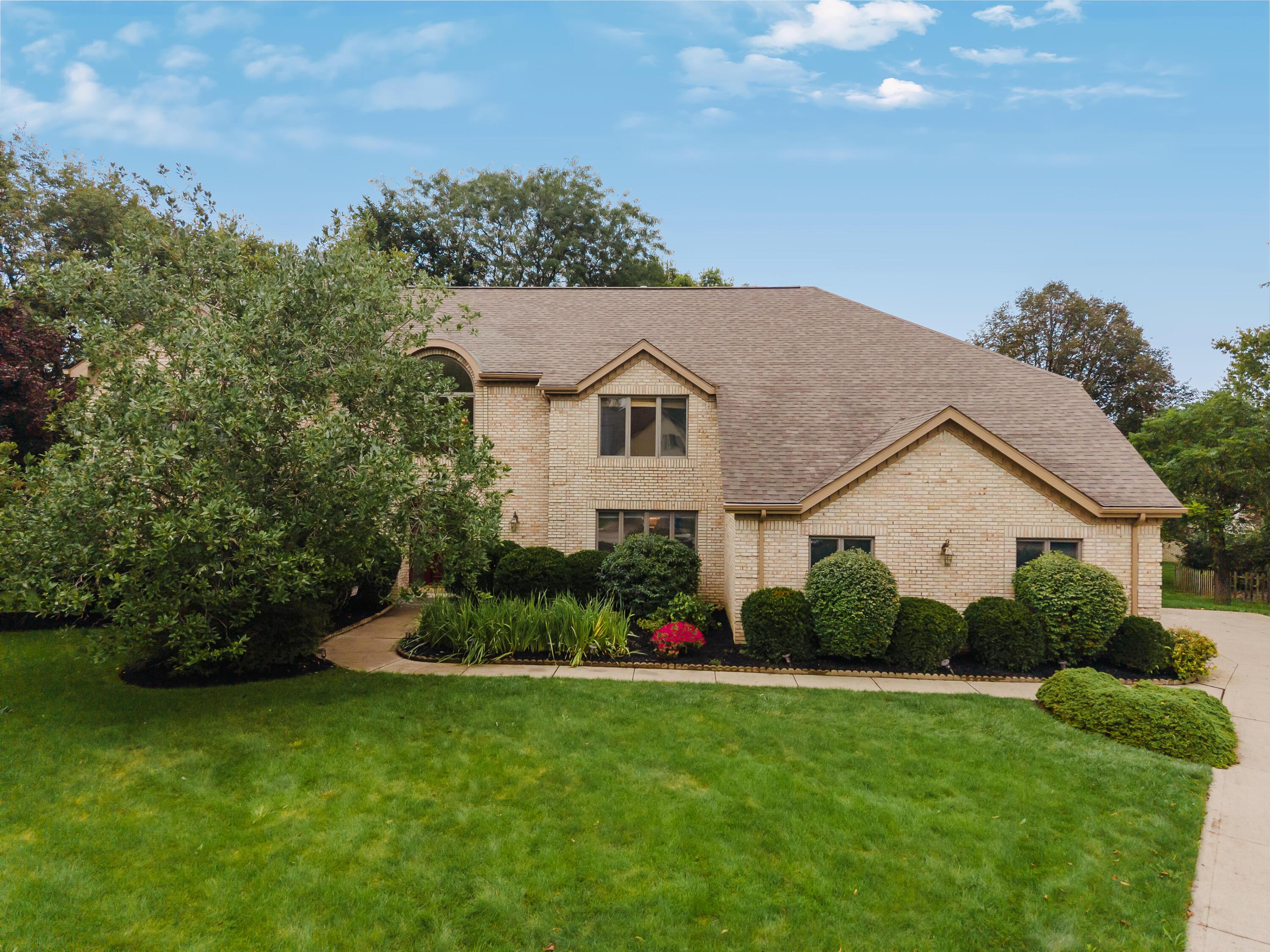1232 Lochcarren Court Columbus Ohio United States, for Sale, residential,  , The Hessenauer Corporation