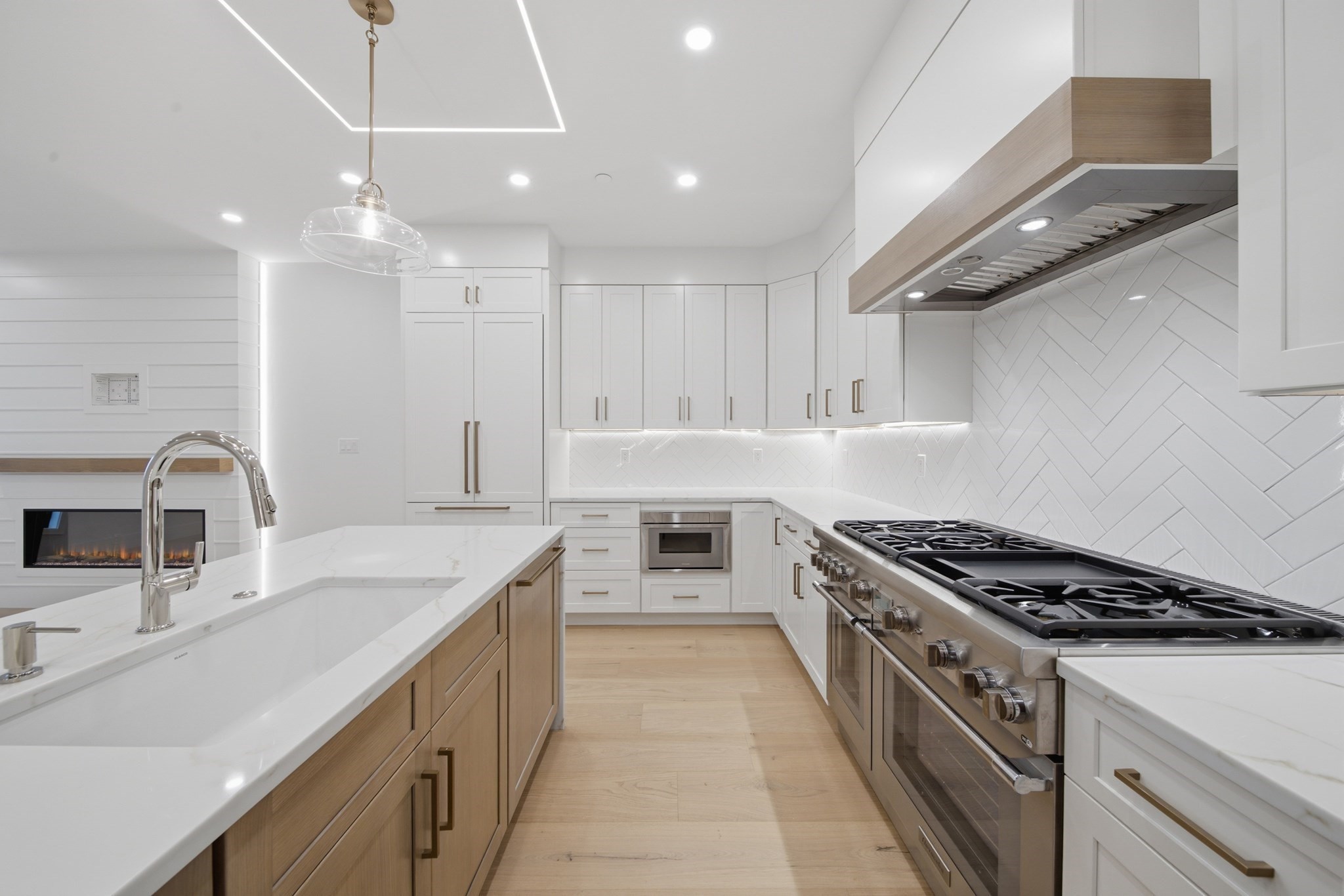 421 East 6th Street  UNIT TH3 Boston Massachusetts United States, for Sale, residential, Darcy Bento, South Boston  Realtor Bento Real Estate Group, Bento Real Estate Group, Inc.