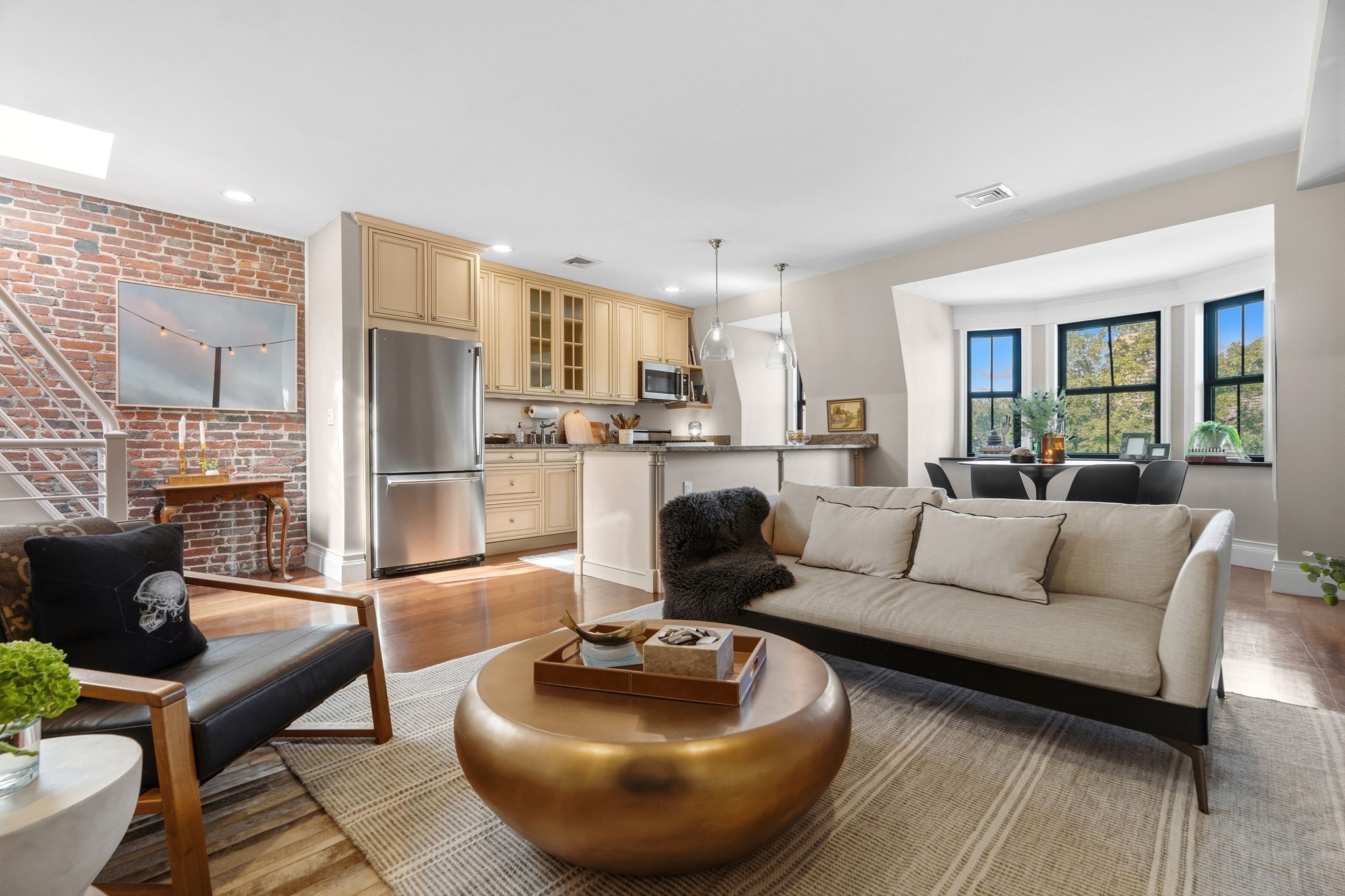 690 Tremont St  UNIT 6 Boston Massachusetts United States, for Sale, residential, Darcy Bento, South Boston  Realtor Bento Real Estate Group, Bento Real Estate Group, Inc.