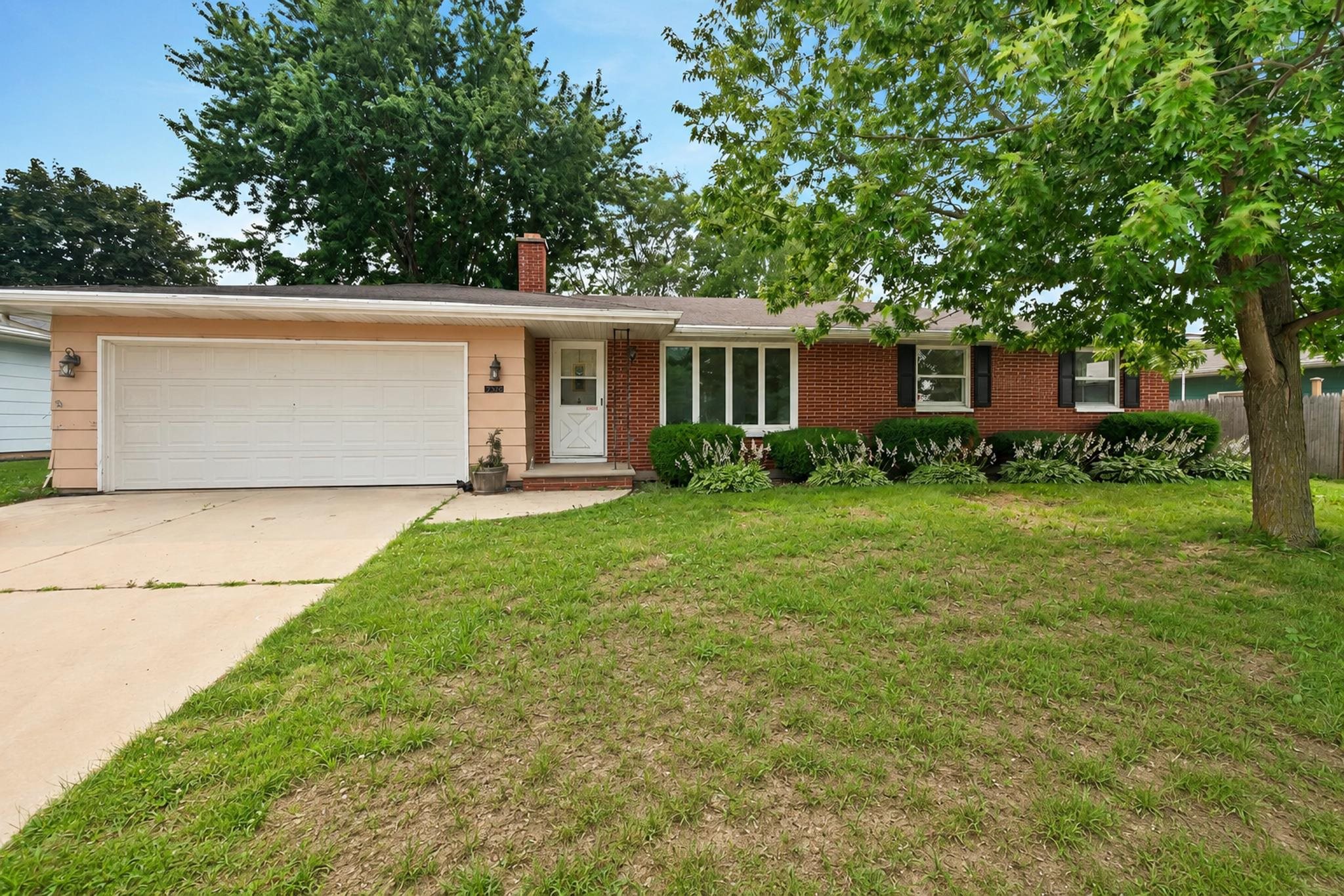 2320 MANITOWOC Road Green Bay Wisconsin United States, for Sale, residential,  , Fireside Realty LLC