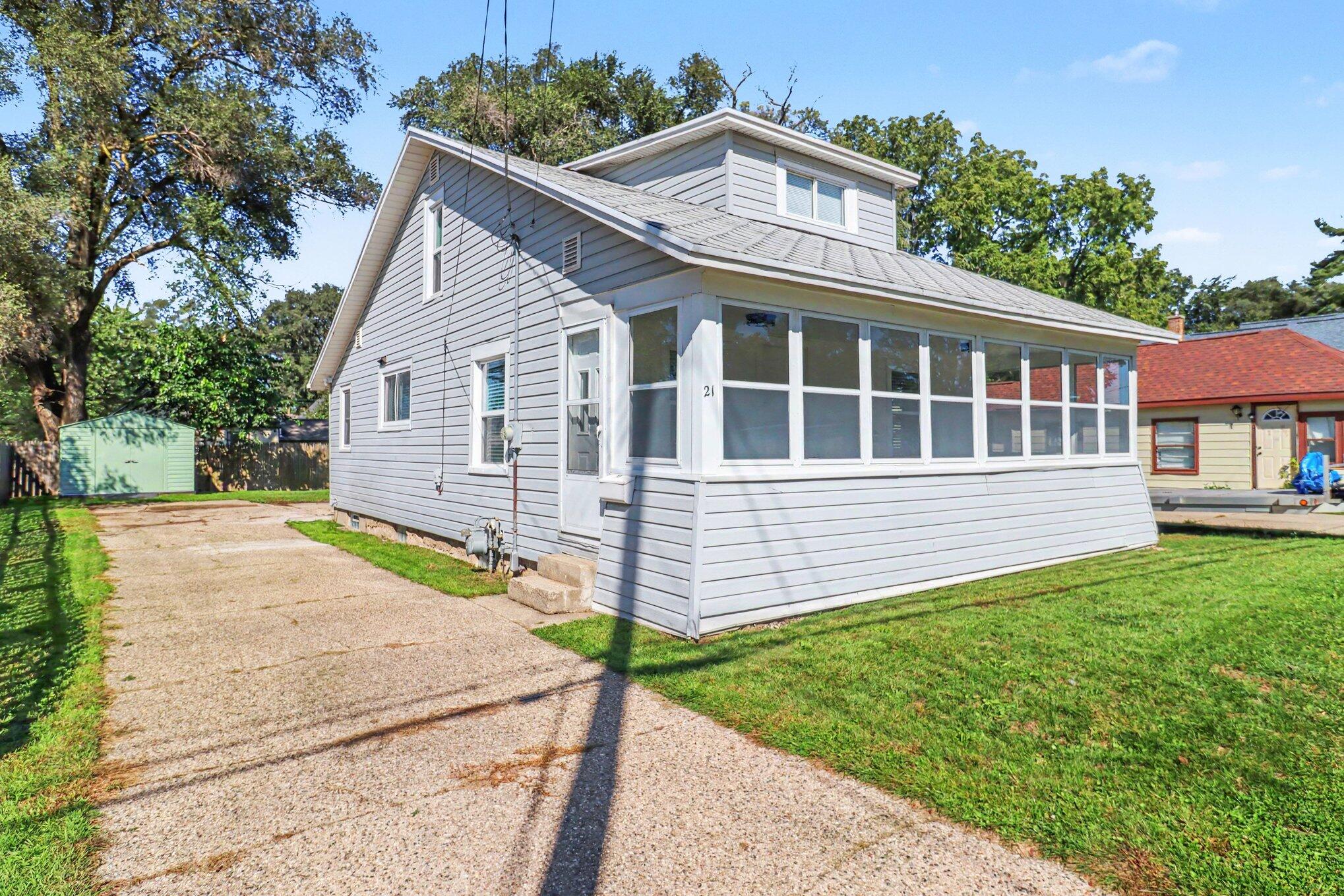 21 Frontenac Street Wyoming Michigan United States, for Sale, residential,  , RW Daniels Realty