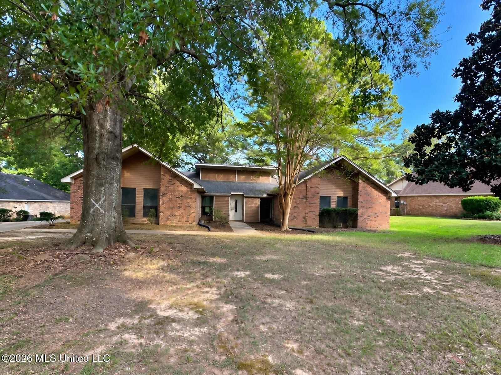 4800 Brookwood Place Jackson Mississippi United States, for Sale, residential, Jessica McLaurin, Rezults Realty, LLC