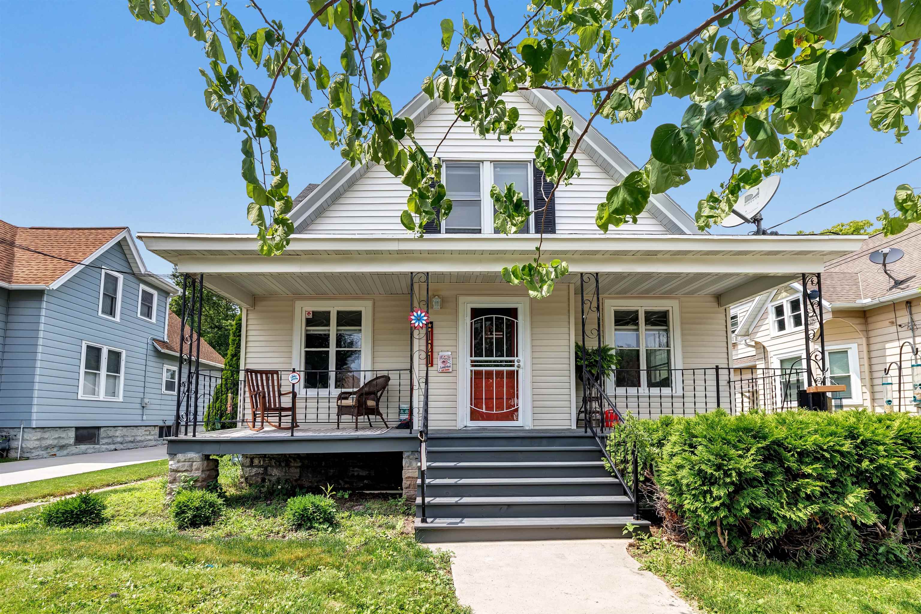 121 WOODLAWN Street Green Bay Wisconsin United States, for Sale, residential,  , Fireside Realty LLC
