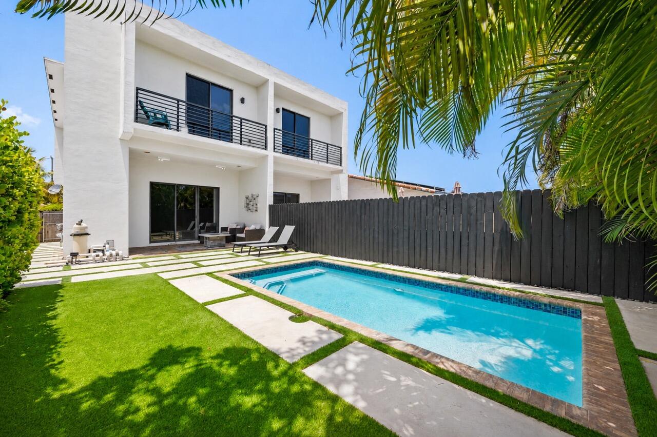 3090 SW 17th Street Miami Florida United States, for Sale, residential, Sophia Roy, Incom New Demo Office