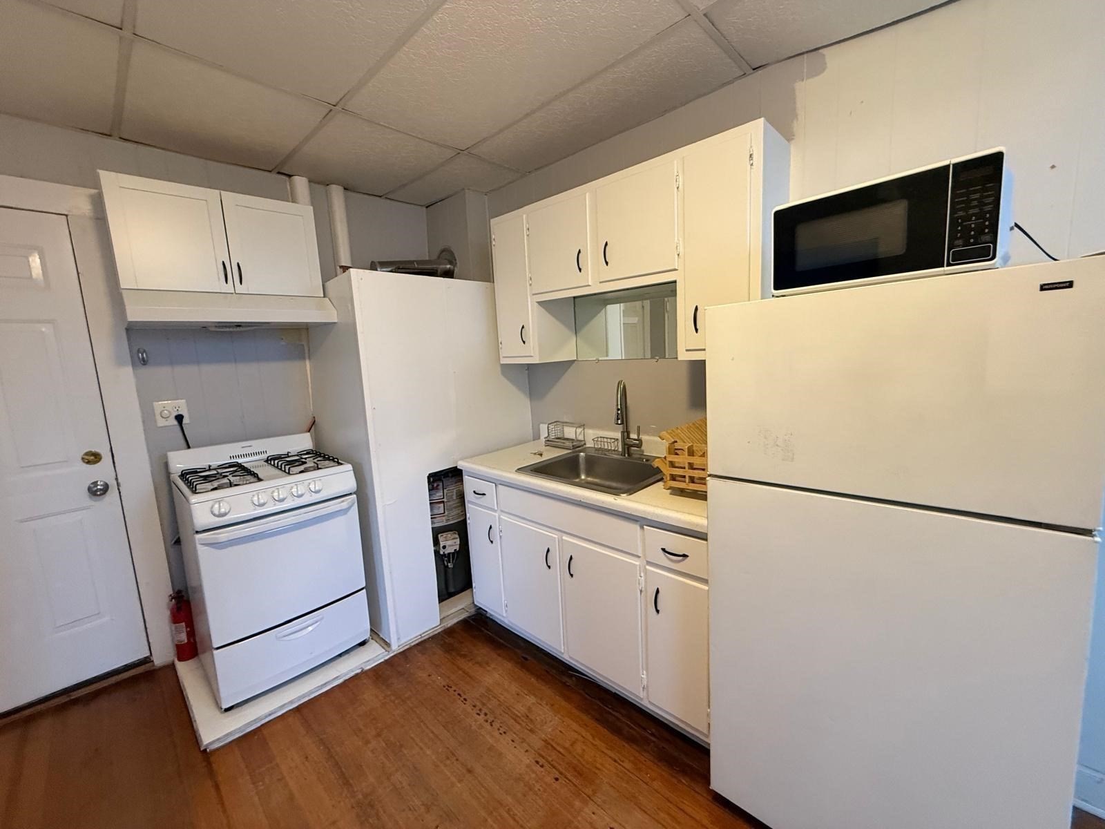 158 Salem  UNIT 8 Boston Massachusetts United States, for Rent, residential,  , The Edwards Realty Team - Barrett Sotheby's International Realty