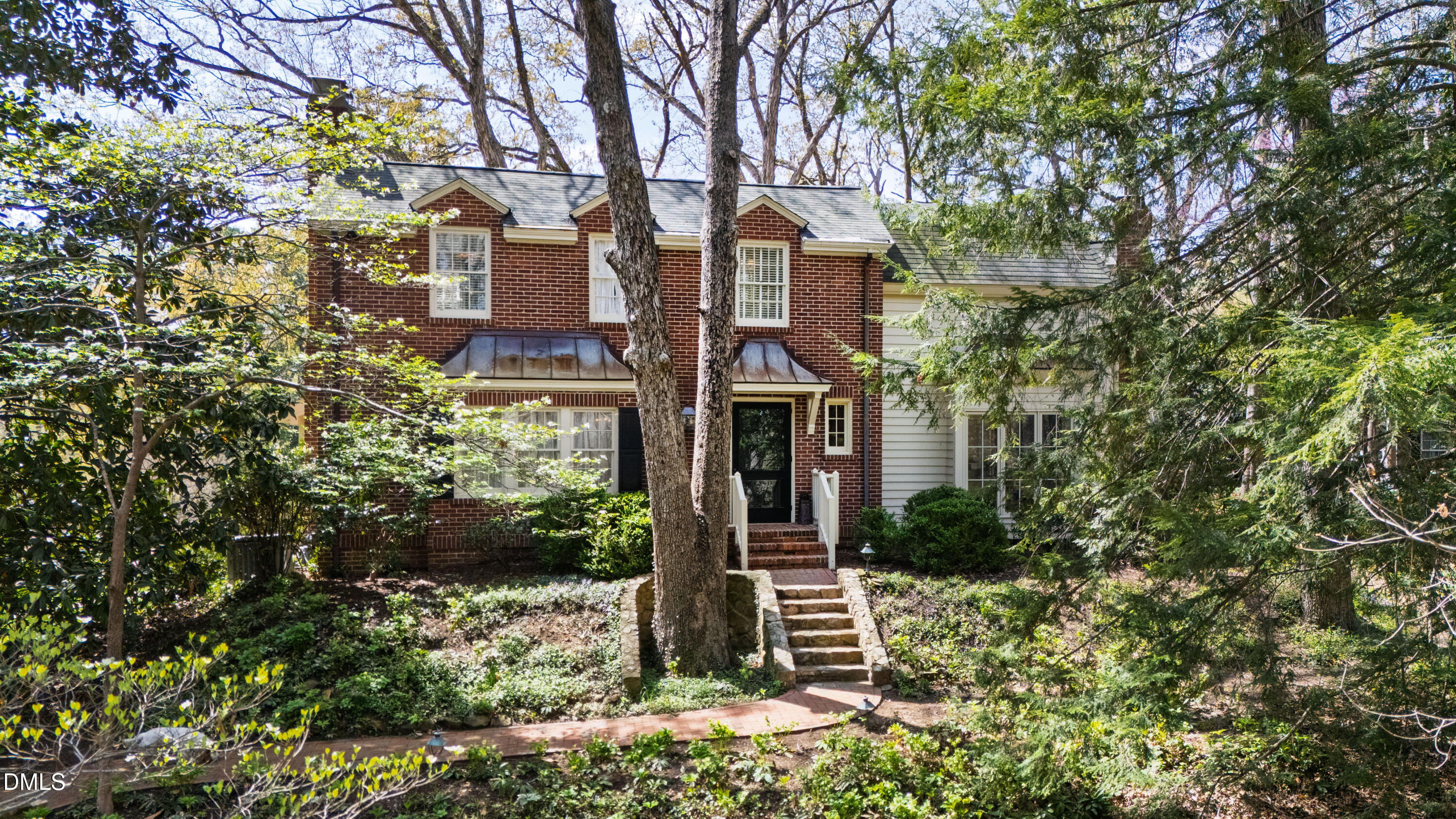 223 Hillcrest Circle Chapel Hill North Carolina United States, for Sale, residential,  , Realty World - Carolina Properties