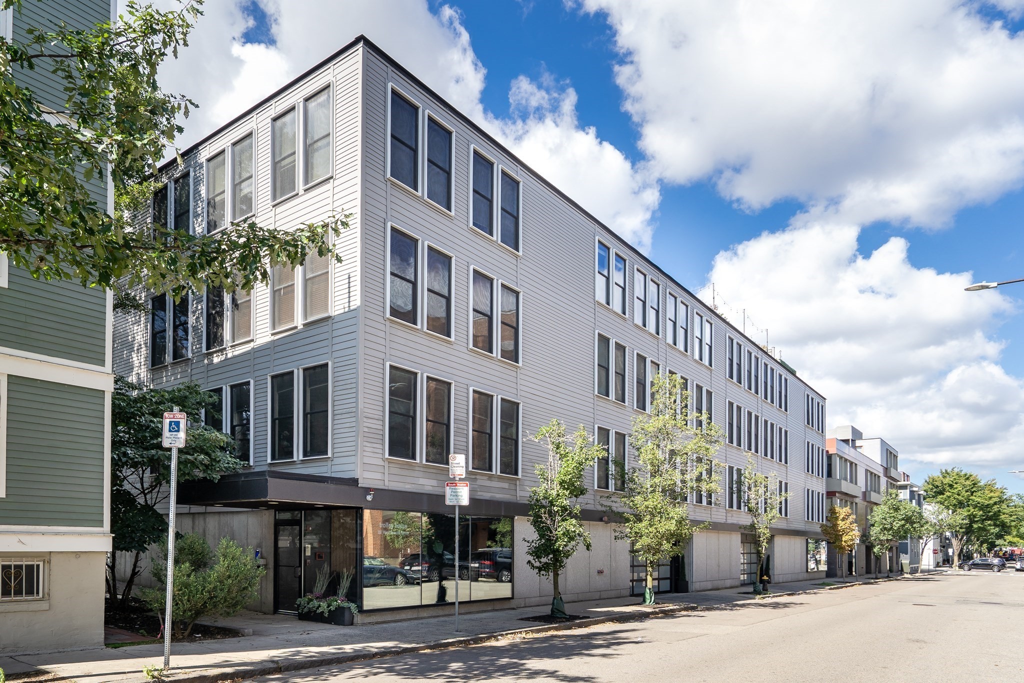 337 W 2nd St  UNIT 17 Boston Massachusetts United States, for Sale, residential, Darcy Bento, South Boston  Realtor Bento Real Estate Group, Bento Real Estate Group, Inc.