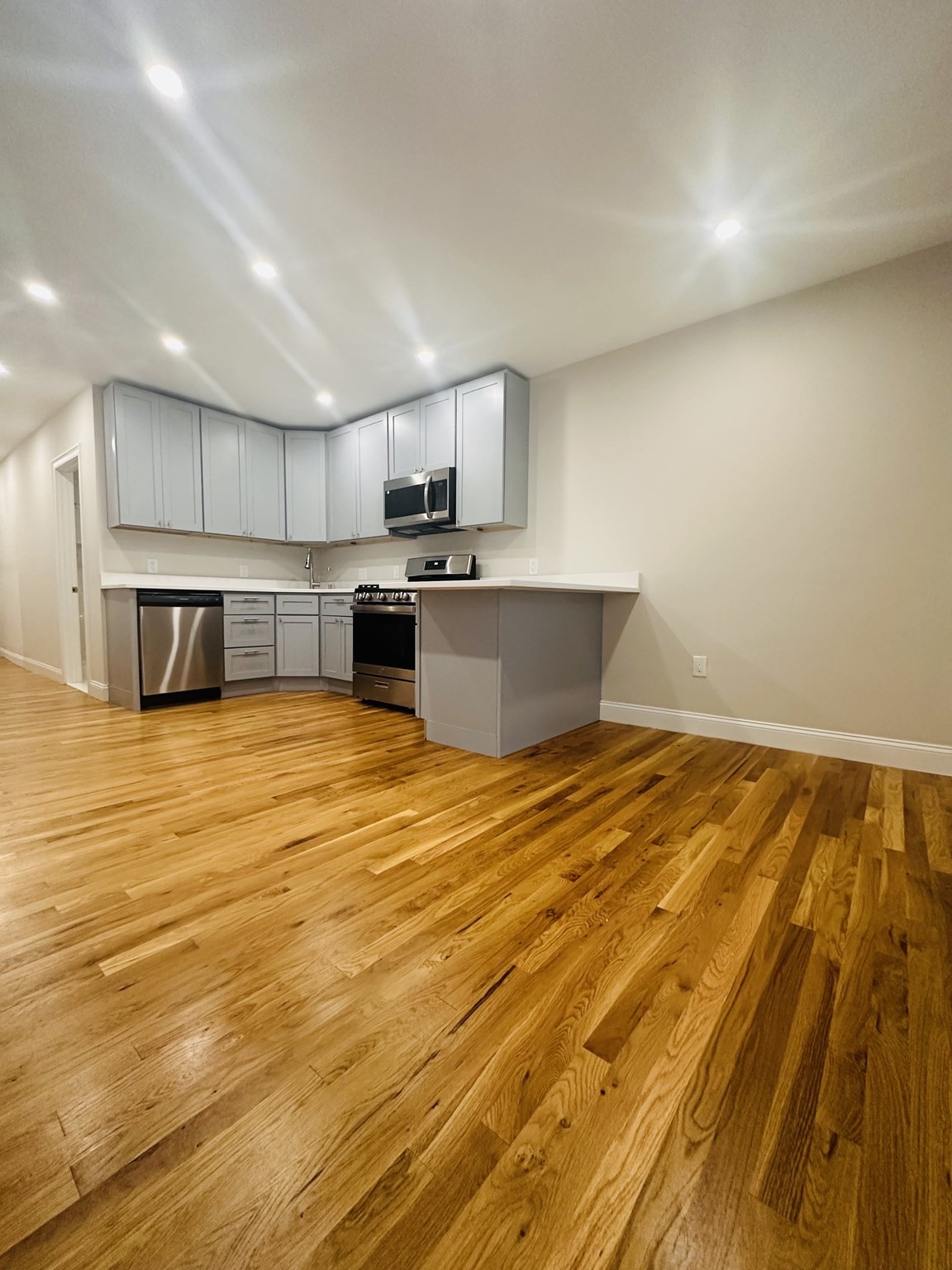 122 Buttonwood  UNIT 1 Boston Massachusetts United States, for Rent, residential,  , The Edwards Realty Team - Barrett Sotheby's International Realty