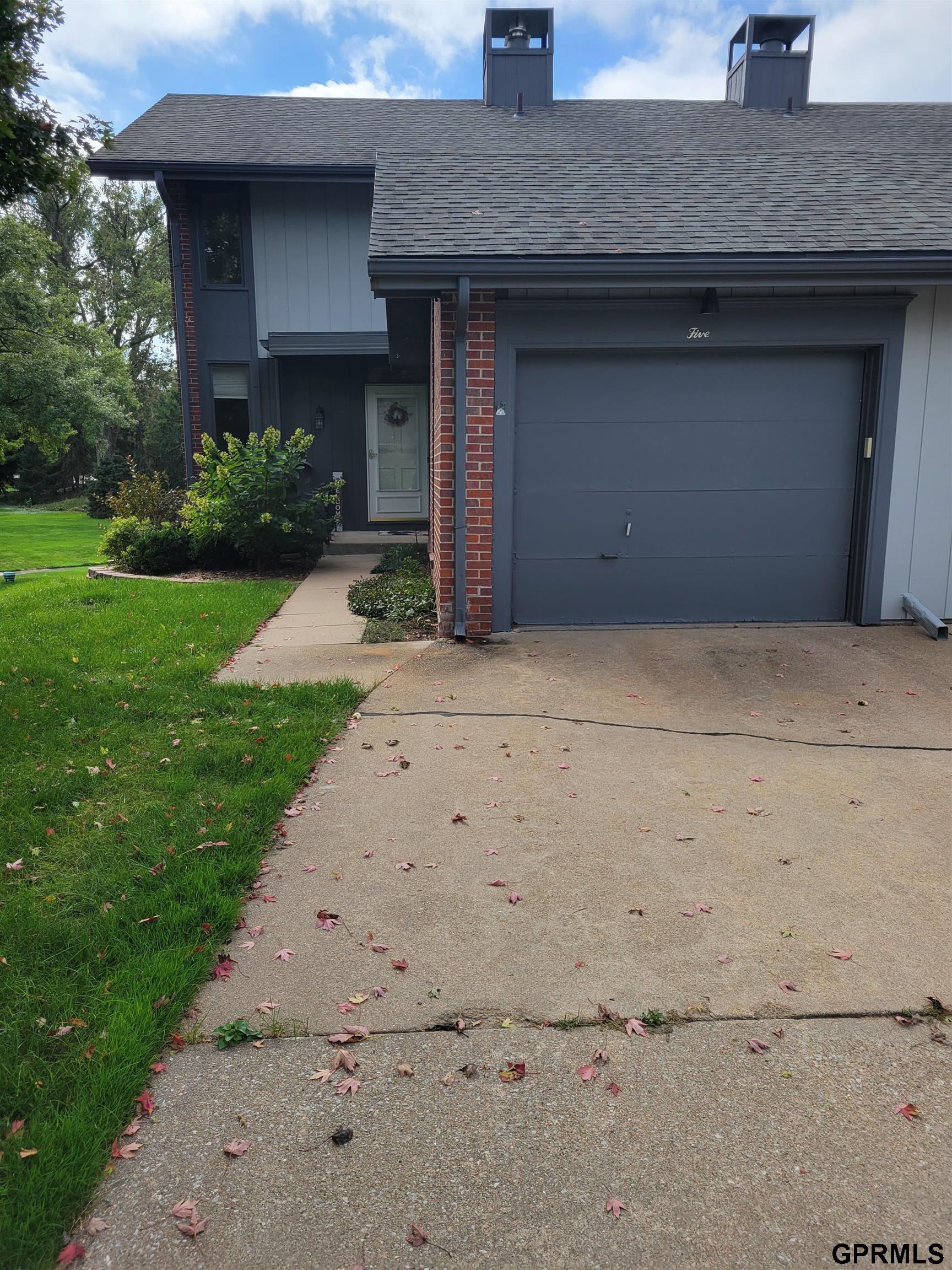 7101 SOUTH Street APT UNIT 5 Lincoln Nebraska United States, for Sale, residential,  , Wolf Professional Realty PC