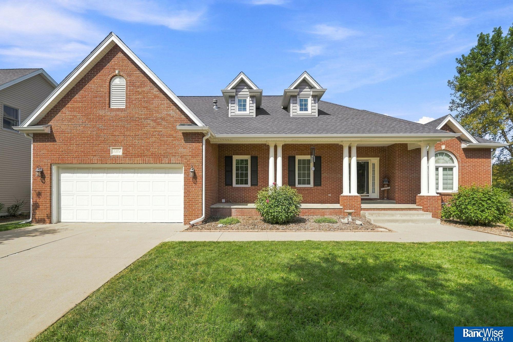 3201 Crown Pointe Road Lincoln Nebraska United States, for Sale, residential,  , Wolf Professional Realty PC