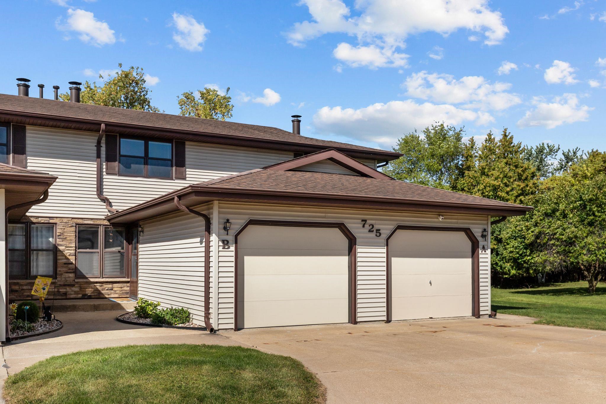 725 S WESTHAVEN Place APT B Appleton Wisconsin United States, for Sale, residential,  , Fireside Realty LLC