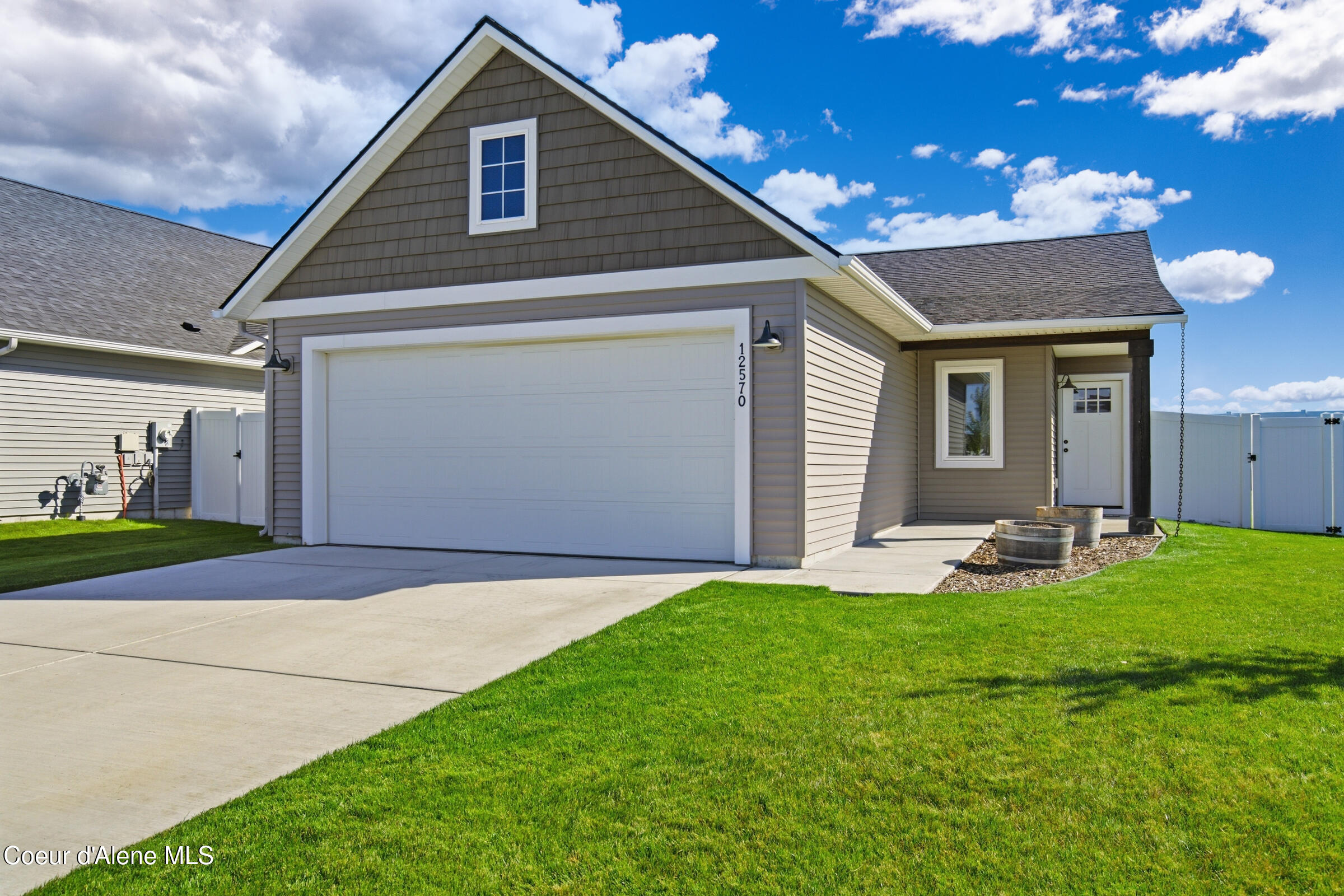12570 N Cavanaugh DR Rathdrum Idaho United States, for Sale, residential, Jenna Wynand, Realty ONE Group Eclipse
