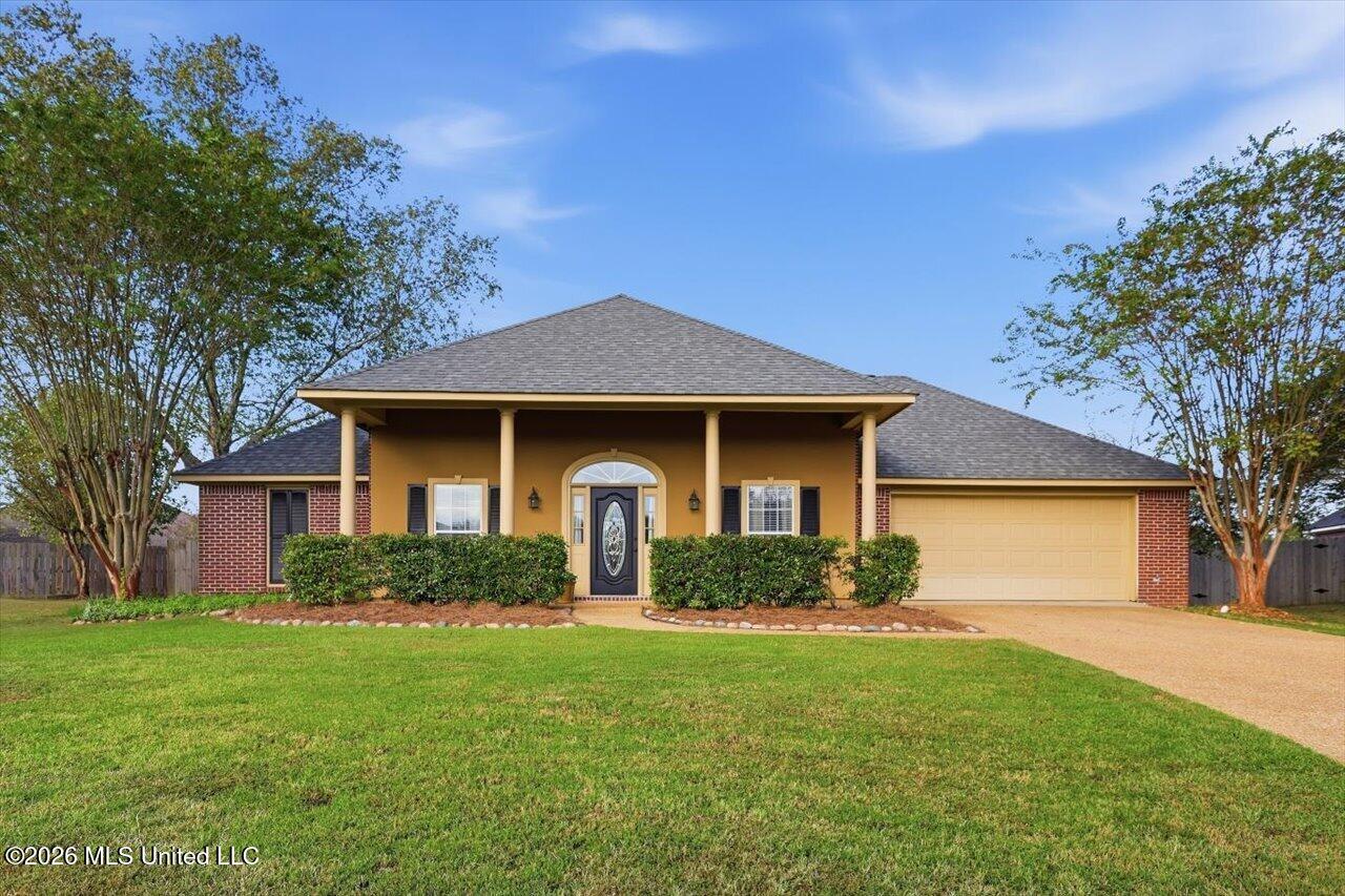 207 Woodgreen Cove Flowood Mississippi United States, for Sale, residential, Jessica McLaurin, Rezults Realty, LLC