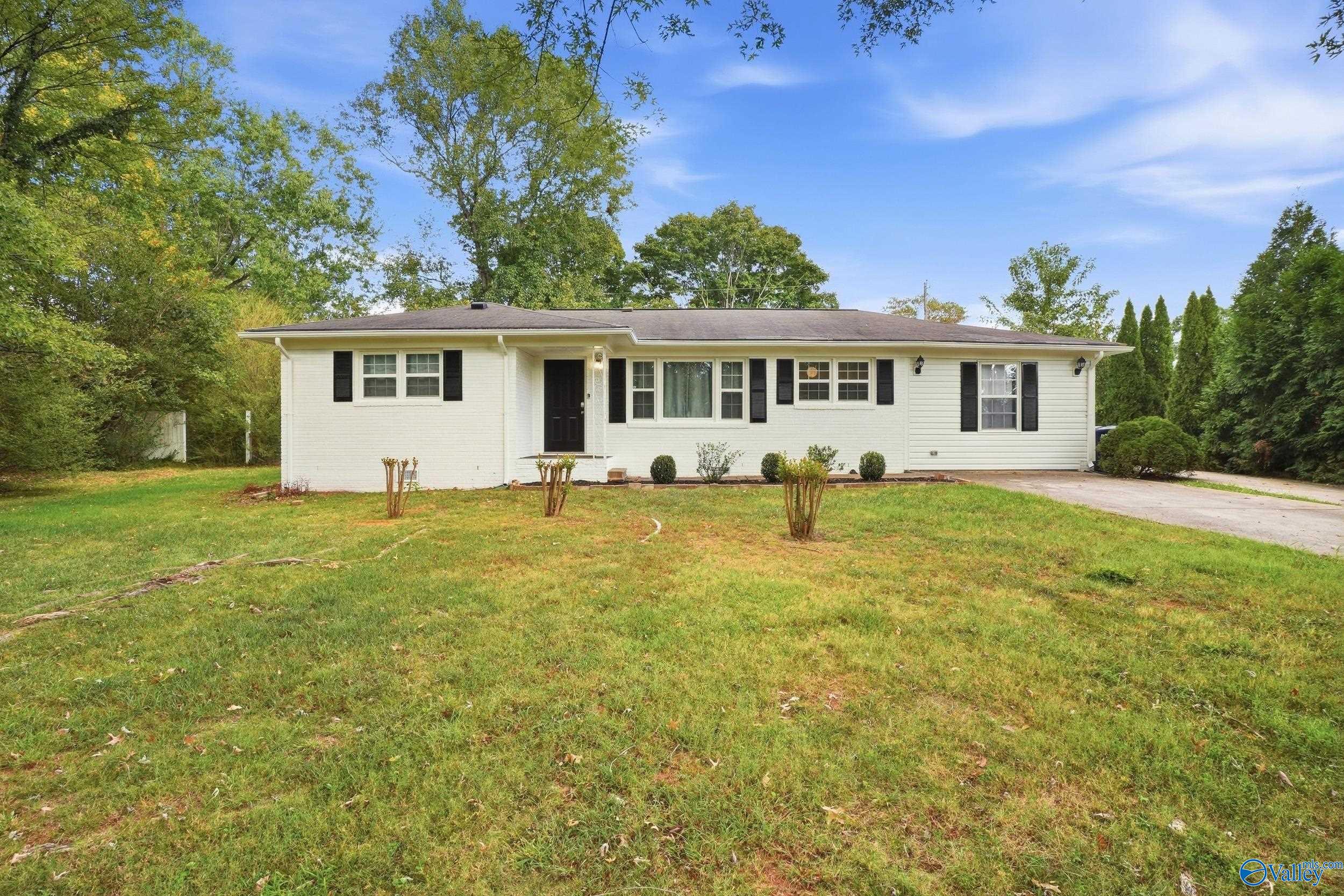 6506 Sheri Drive Huntsville Alabama United States, for Sale, residential,  , A Better Choice Realty