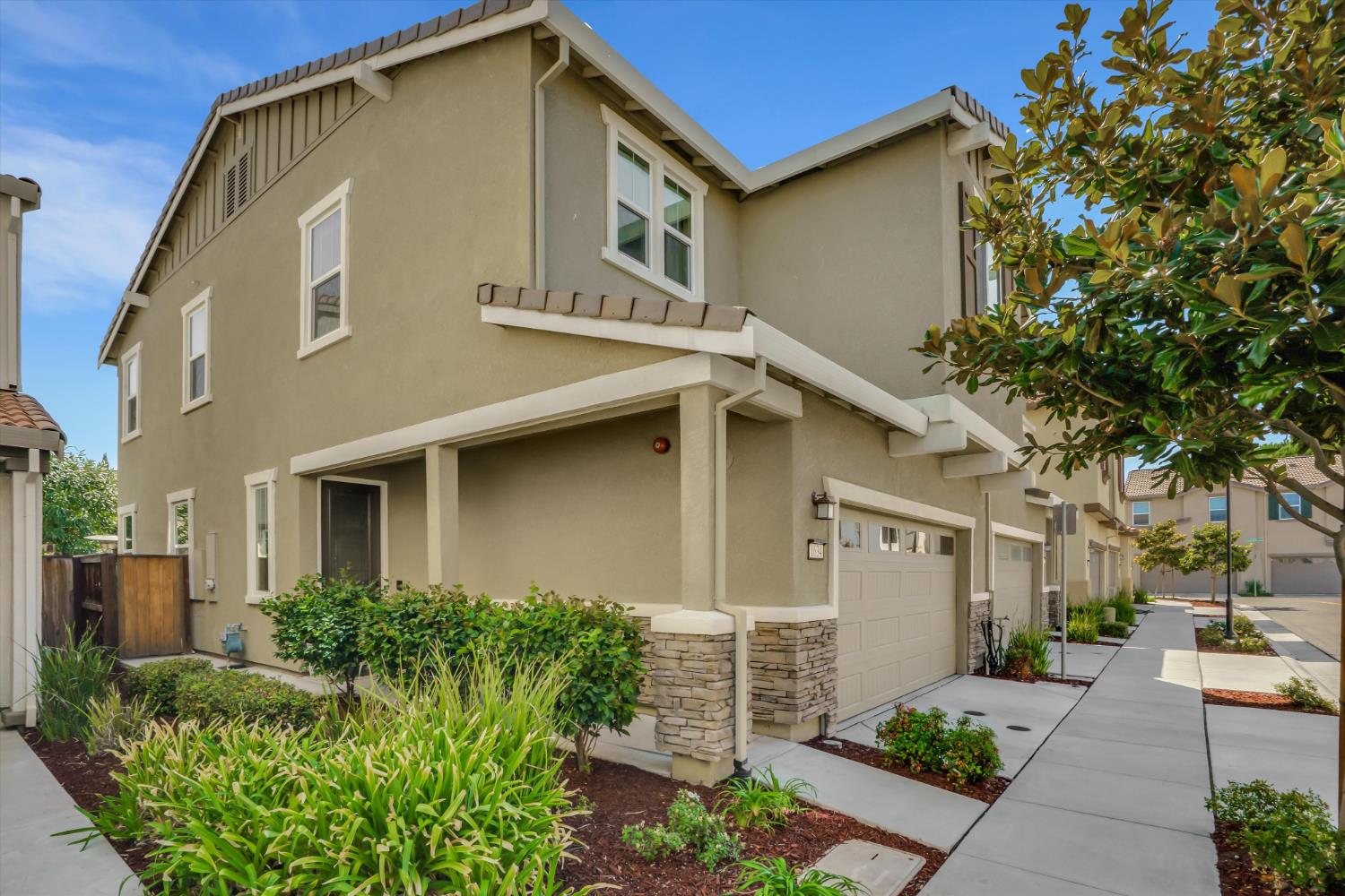 1634 Union Lane Tracy California United States, for Sale, residential, , Royalty Property Management & Realty