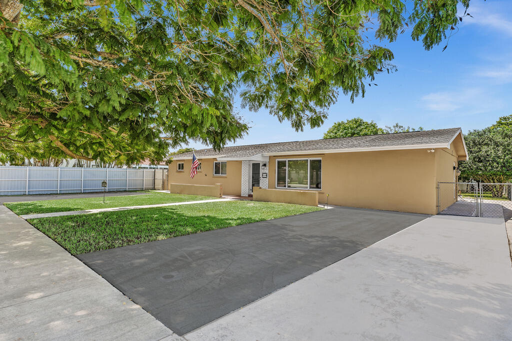 2624 SW 107TH Court Miami Florida United States, for Sale, residential,  , INCOM OFFICE EXAMPLE