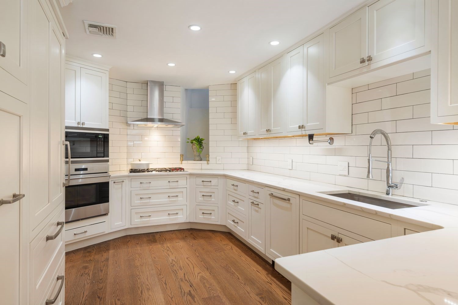 38 Rutland Sq  UNIT 1 Boston Massachusetts United States, for Sale, residential, Darcy Bento, South Boston  Realtor Bento Real Estate Group, Bento Real Estate Group, Inc.